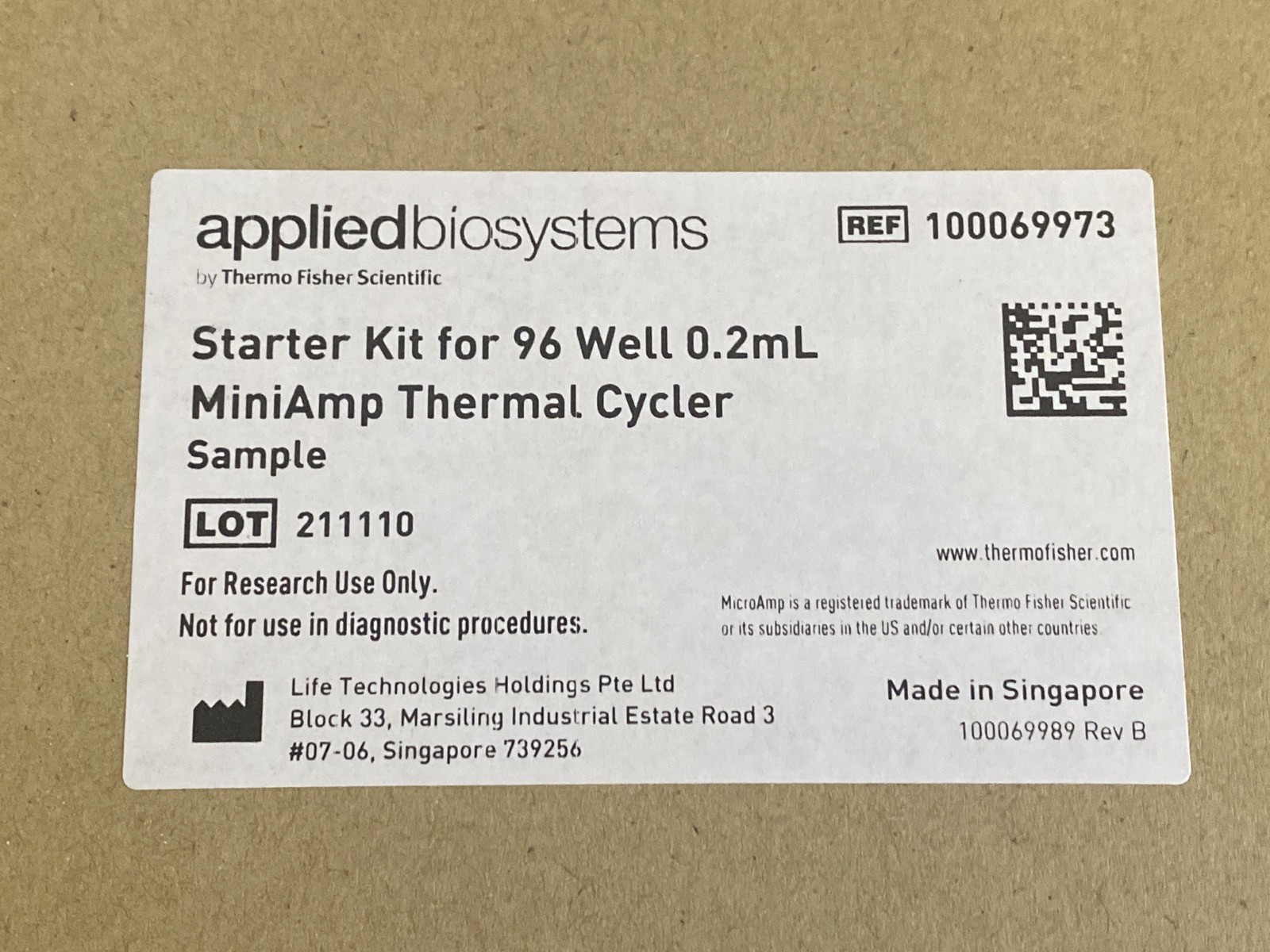 APPLIED BIOSYSTEMS 96-Well 0.2mL MiniAmp Thermal Cycler Starter Kit 100069973