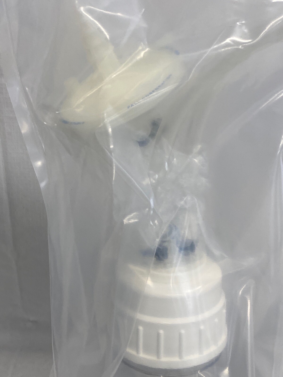 (3 Pc) THERMO SCIENTIFIC 2L PETG Single-Use Bottle Assembly 3-Port Cap SB00010-I