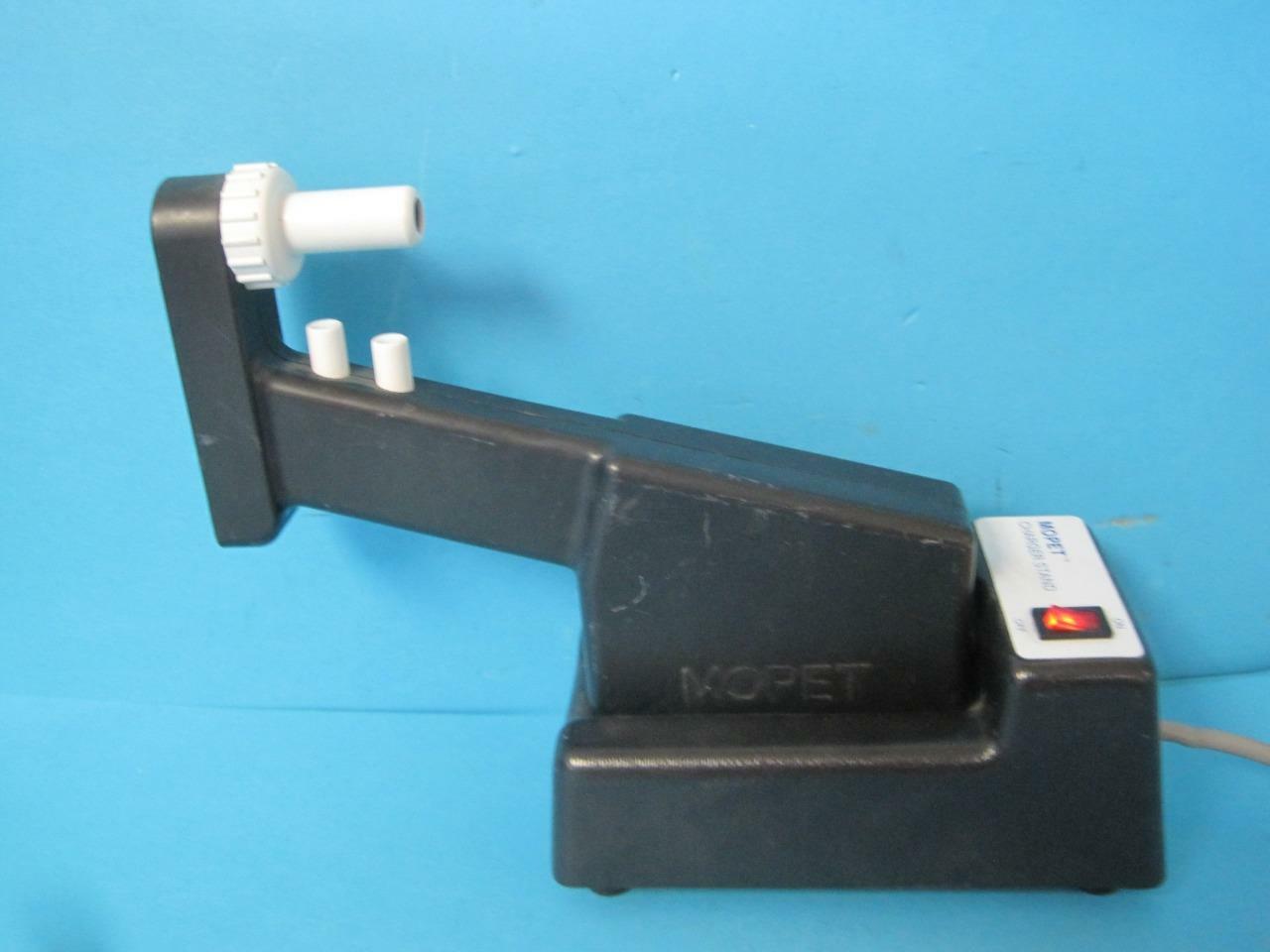 Manostat Mopet Pipette Liquid Handler and Charger Port 71-649-100 Works Great