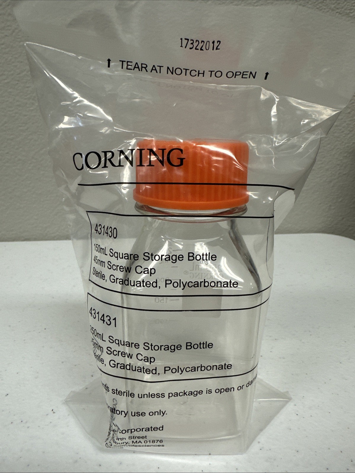 Corning 431431 250mL Polycarbonate Square Storage Bottles 45mm Cap Sterile
