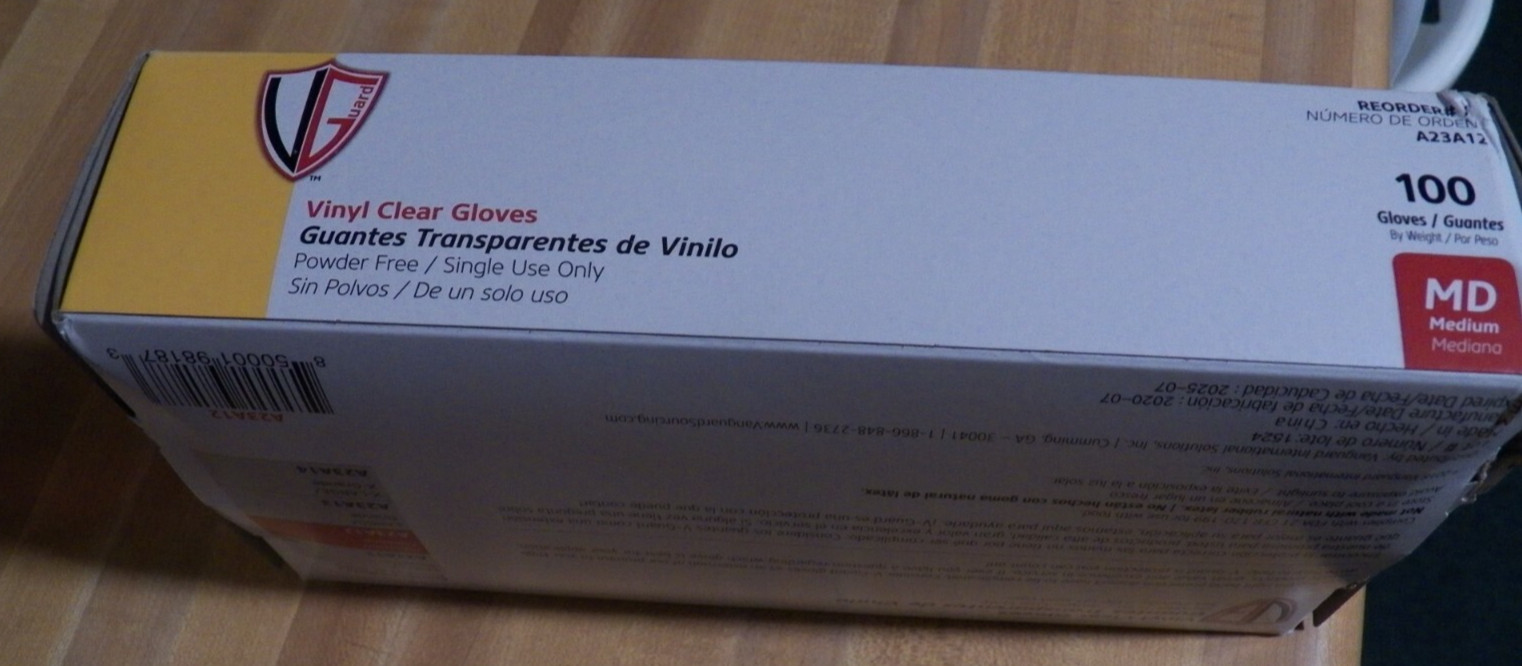 VANGUARD Vinyl Clear Medium Gloves Powder Free (100 Count)