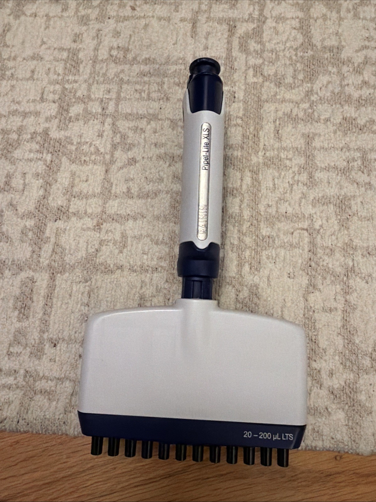 Rainin Pipet-Lite Multi Pipette (L12-1200 XLS)