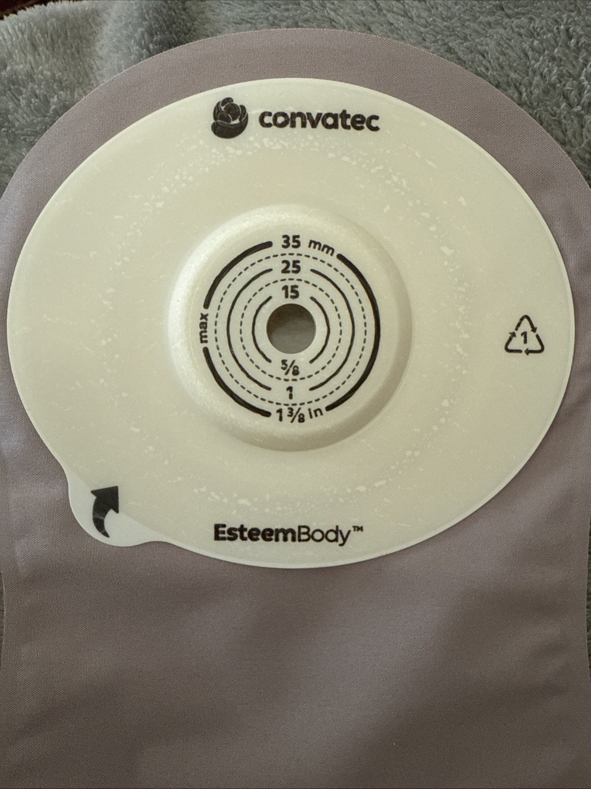 Convatec, 423653, EsteemBody Ostomy Pouches, Exp 08/2026, Pack of 10, 10-35mm