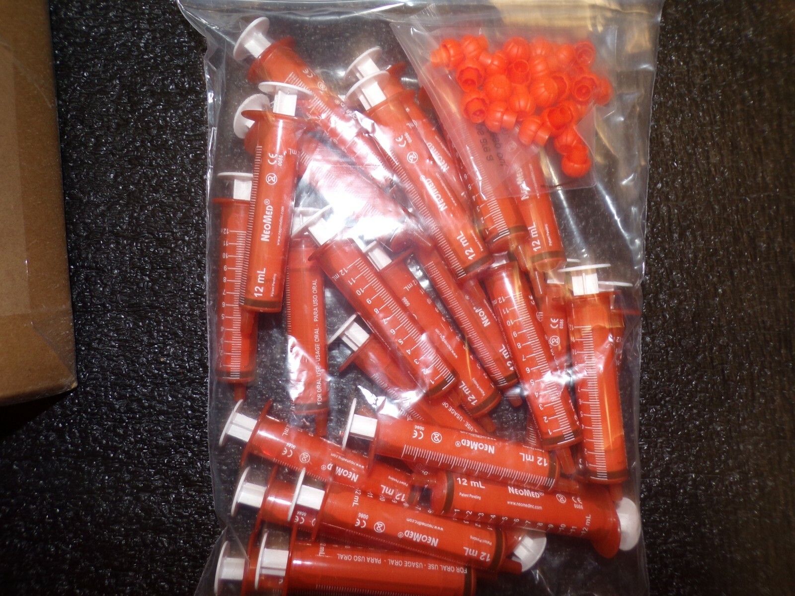 Lot of (25)16073 BA-S12EO 12 mL Amber Pharmacy Syringe, For Oral Use. (HH)