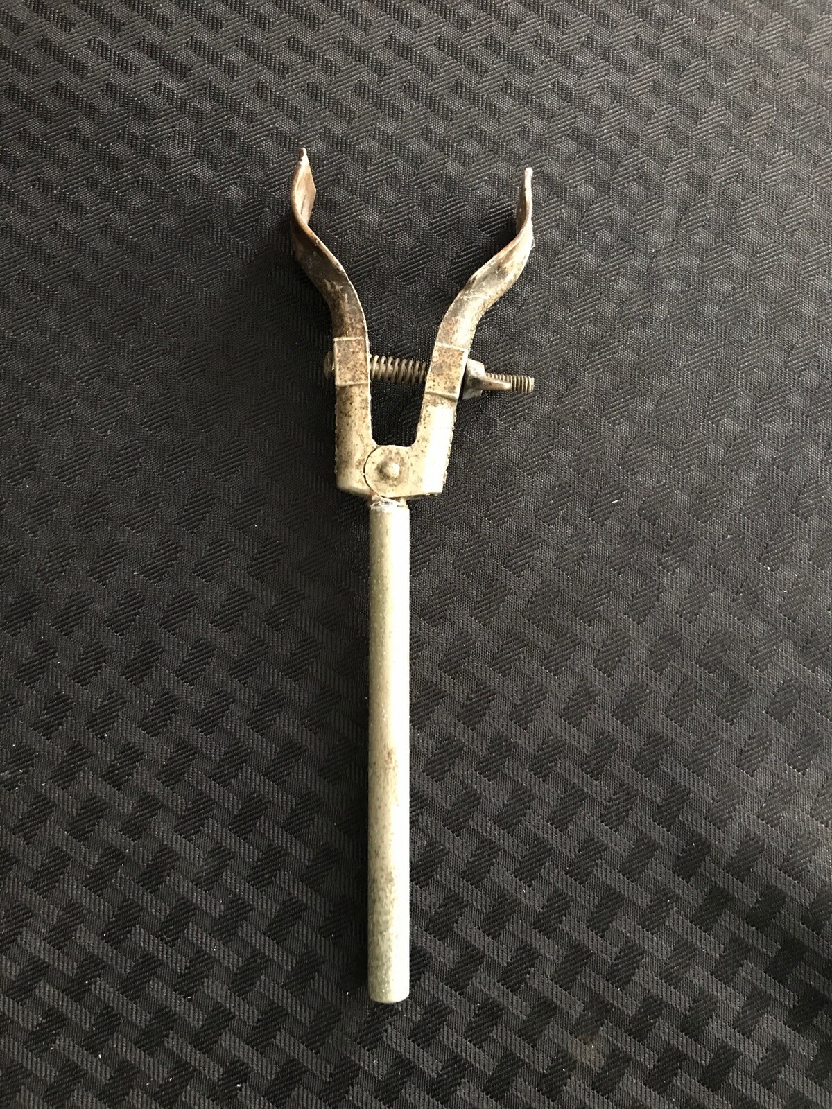 FISHER Single Adjustment 2-Prong Clamp 62mm Grip Width 9” Length