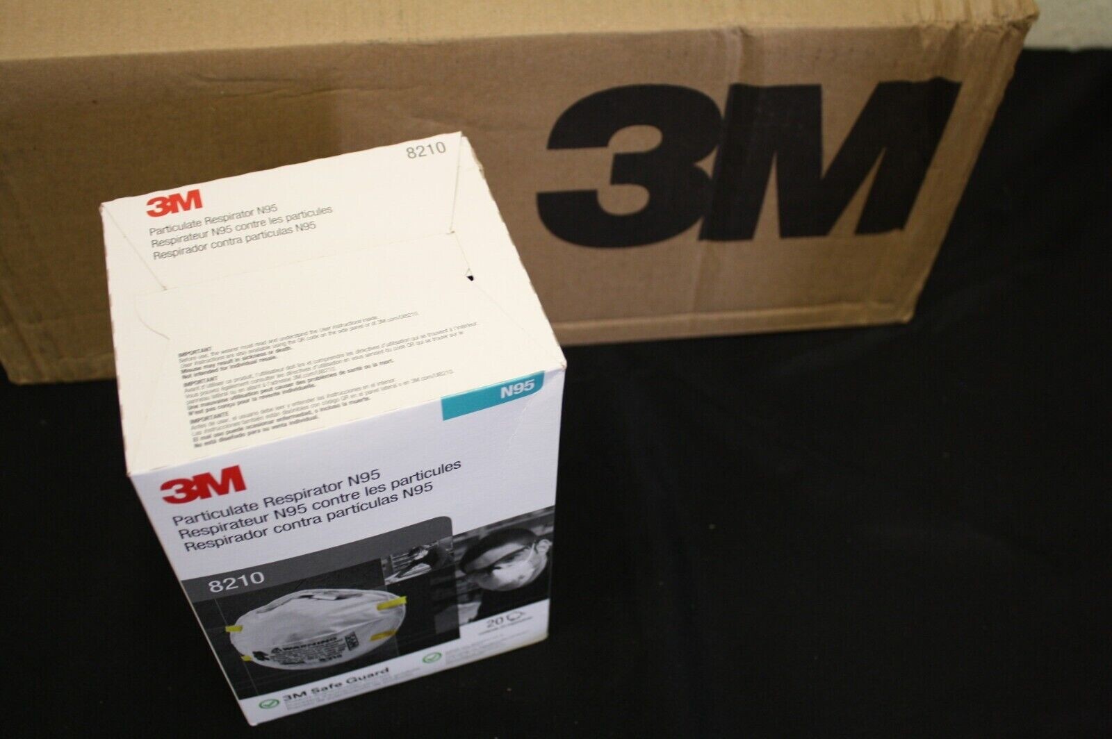 3M 8210 N95 Particulate Respirators, Box of 20/Mask Dispenser (Pack of 20)