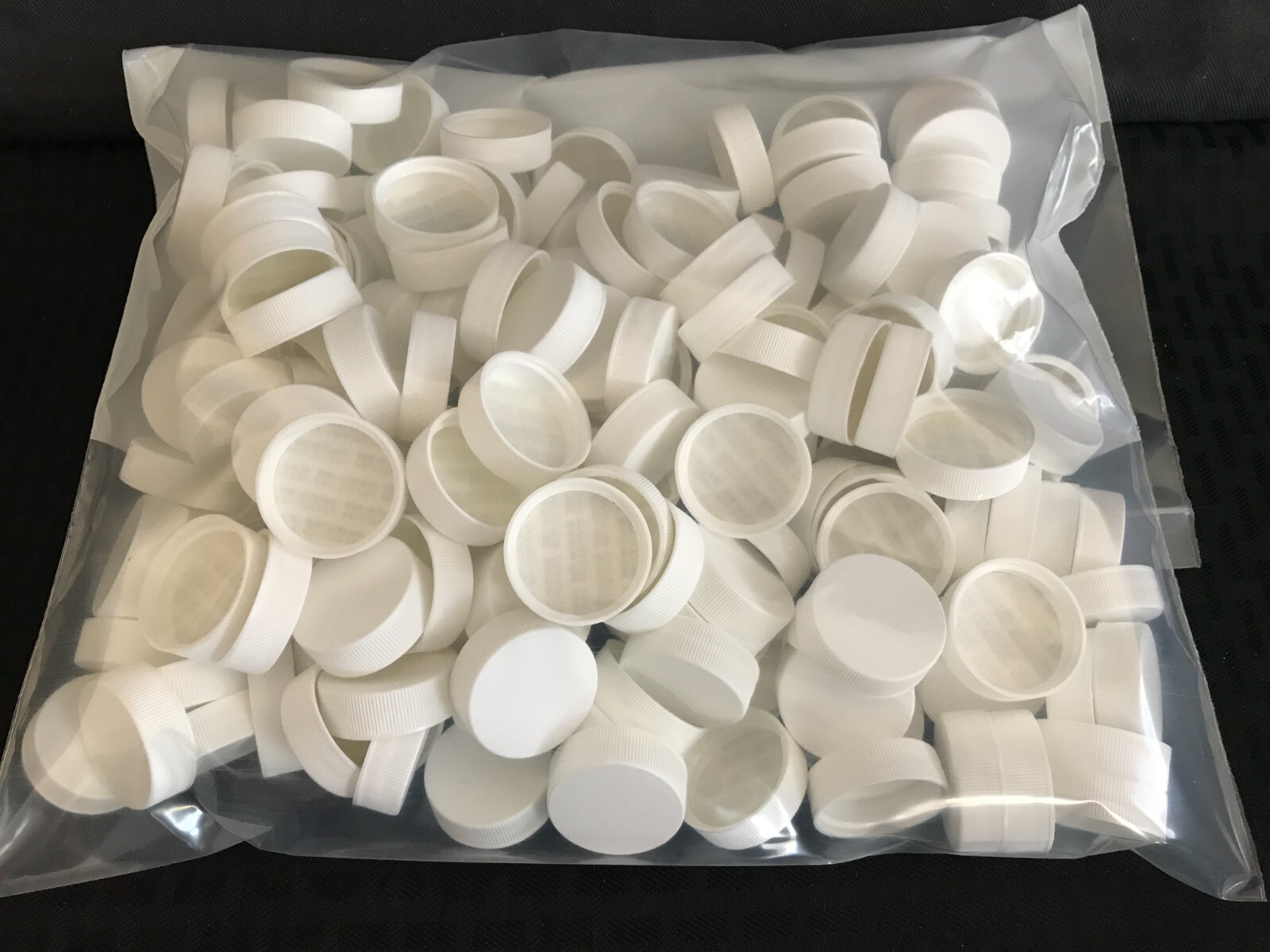 (200) MRP Polypropylene 33mm 33-400 Foam Lined Matte Top Cap Ribbed Side RX033