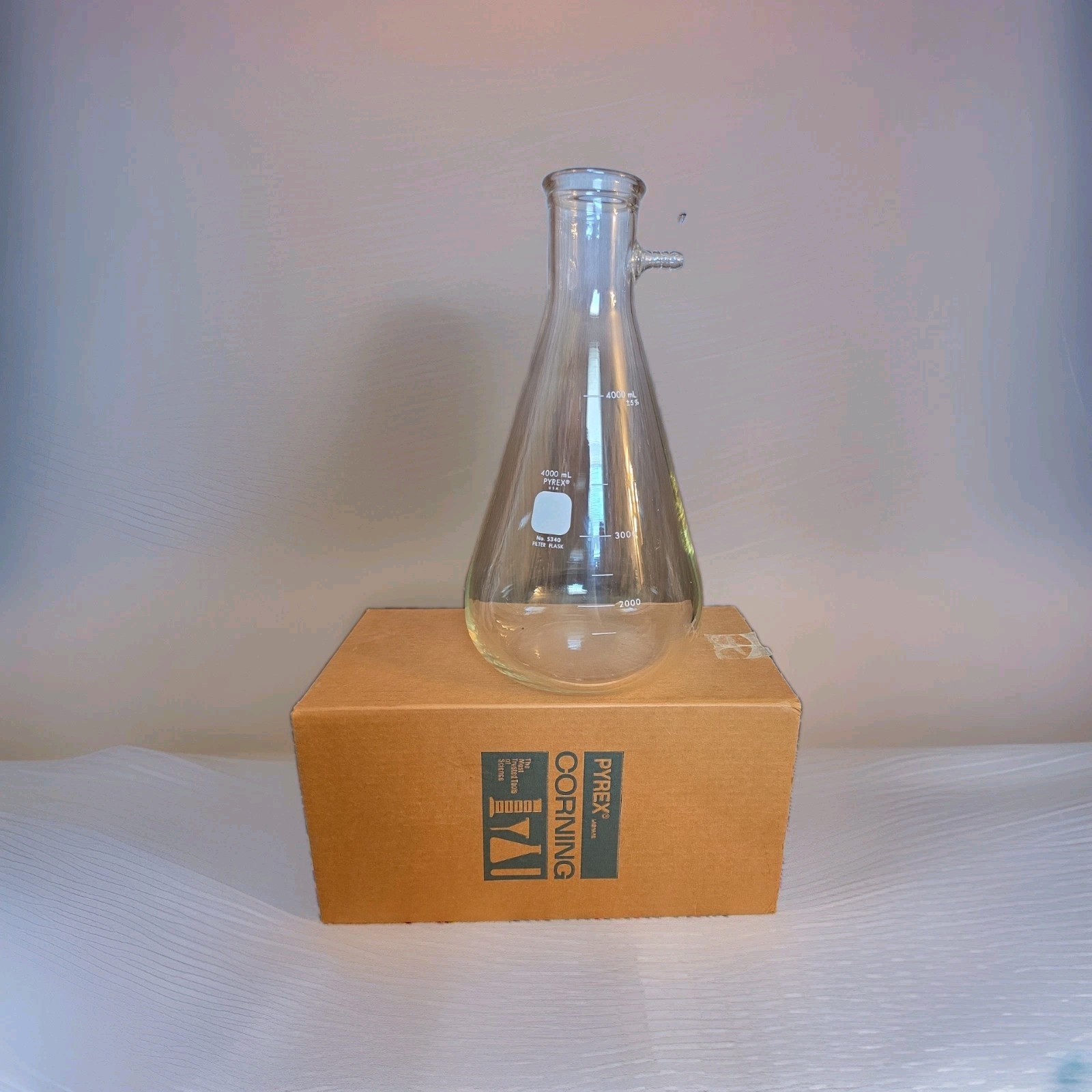 NEW CORNING PYREXPLUS® Filter Flask 4L Heavy Wall Filtering Flask #65340-4L