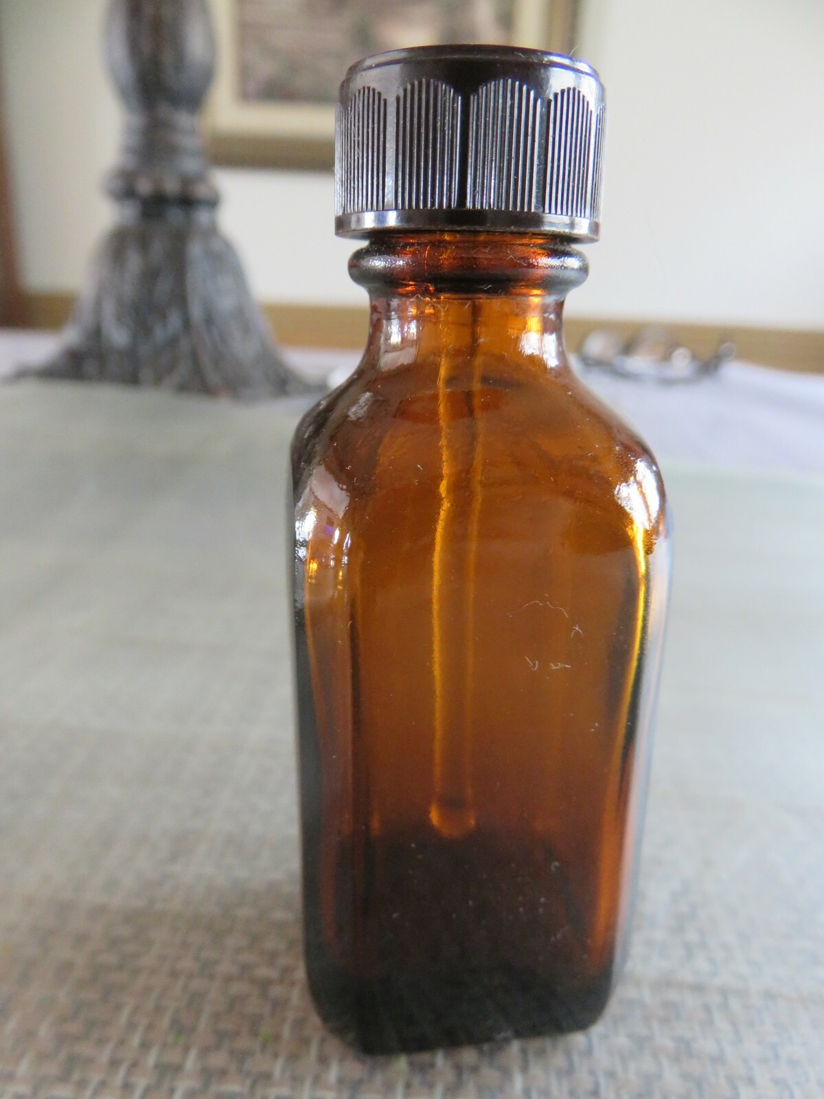 LOT of FOUR (4) AMBER SQUARE GLASS BOTTLES With Lids & Eyedroppers (3 1/4″ High)