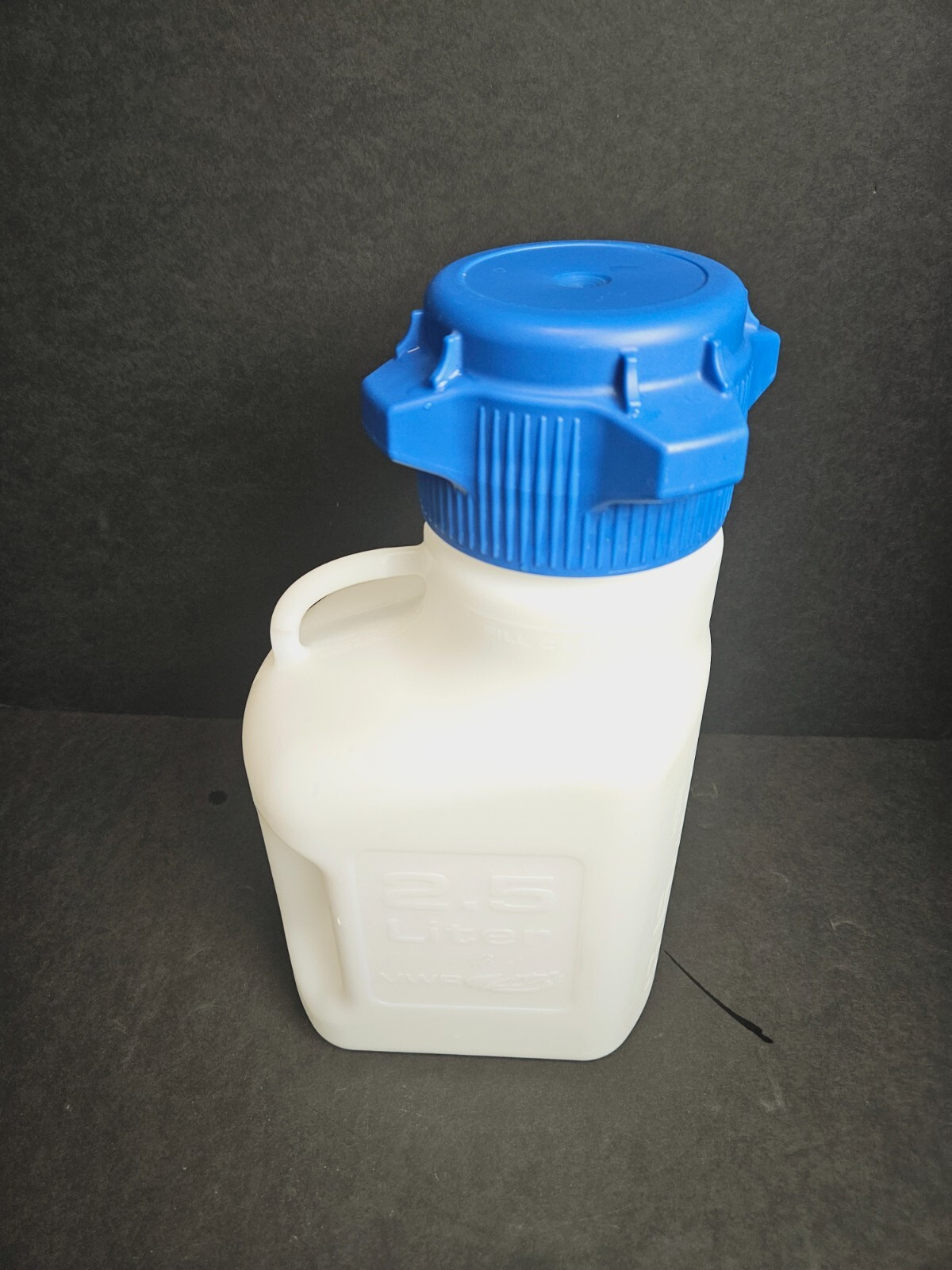 VWR Carboy HDPE 2.5 L with Screw Cap