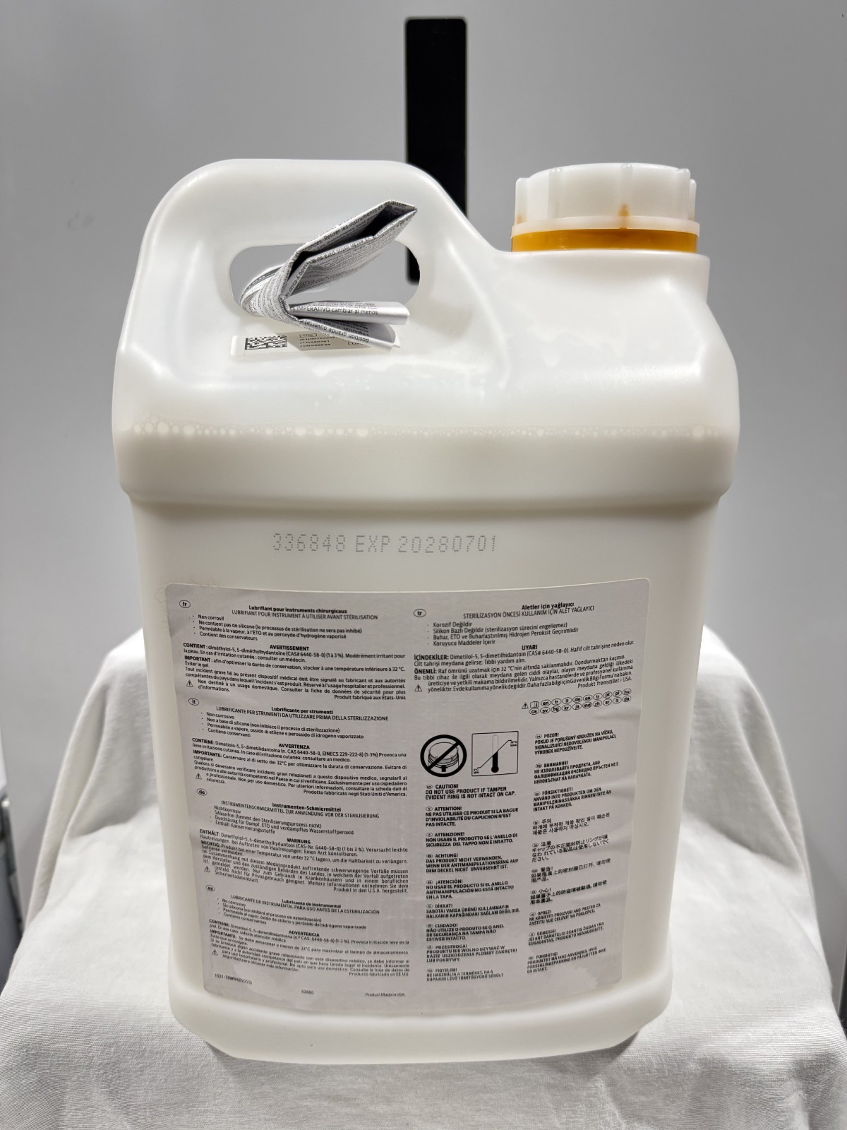 STERIS Hinge-Free Instrument Lubricant 10L 2.64 Gal Surgical Milk 1031T6WR New