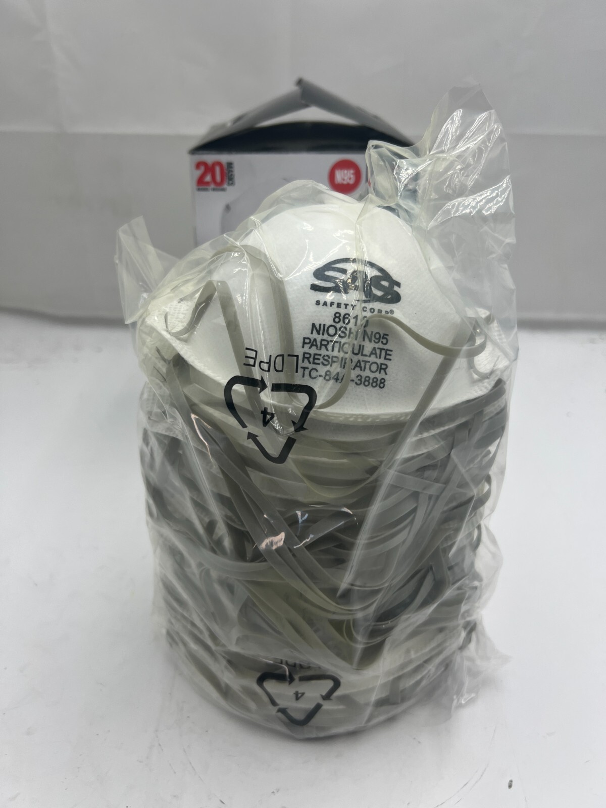 (QTY 40) SAS 8610 N95 Particulate Respirator Mask White Comfortable Fit
