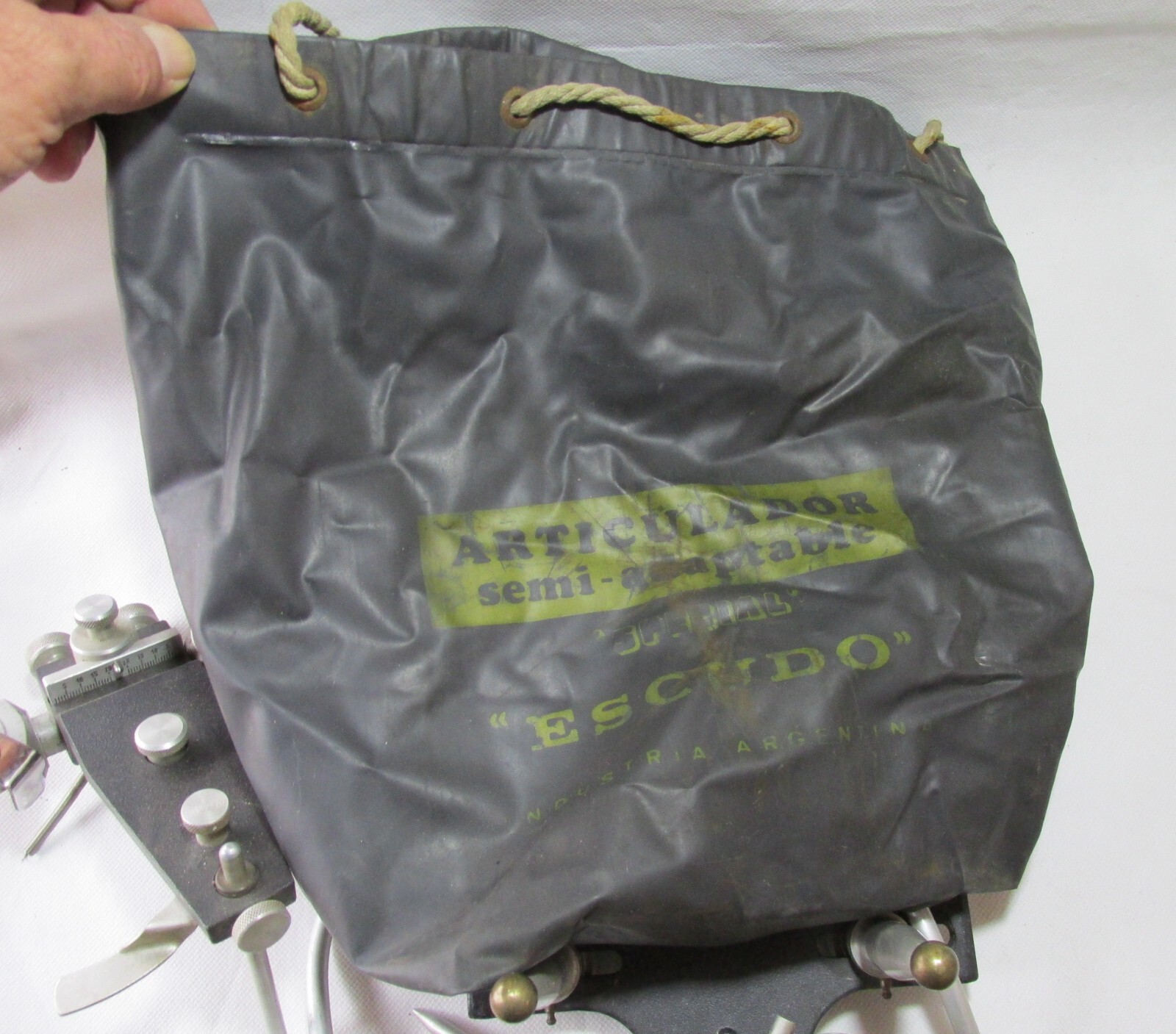 NICE USED SEMI ADJUSTABLE SPECIAL DENTAL ARTICULATOR «ESCUDO» MADE IN ARGENTINA