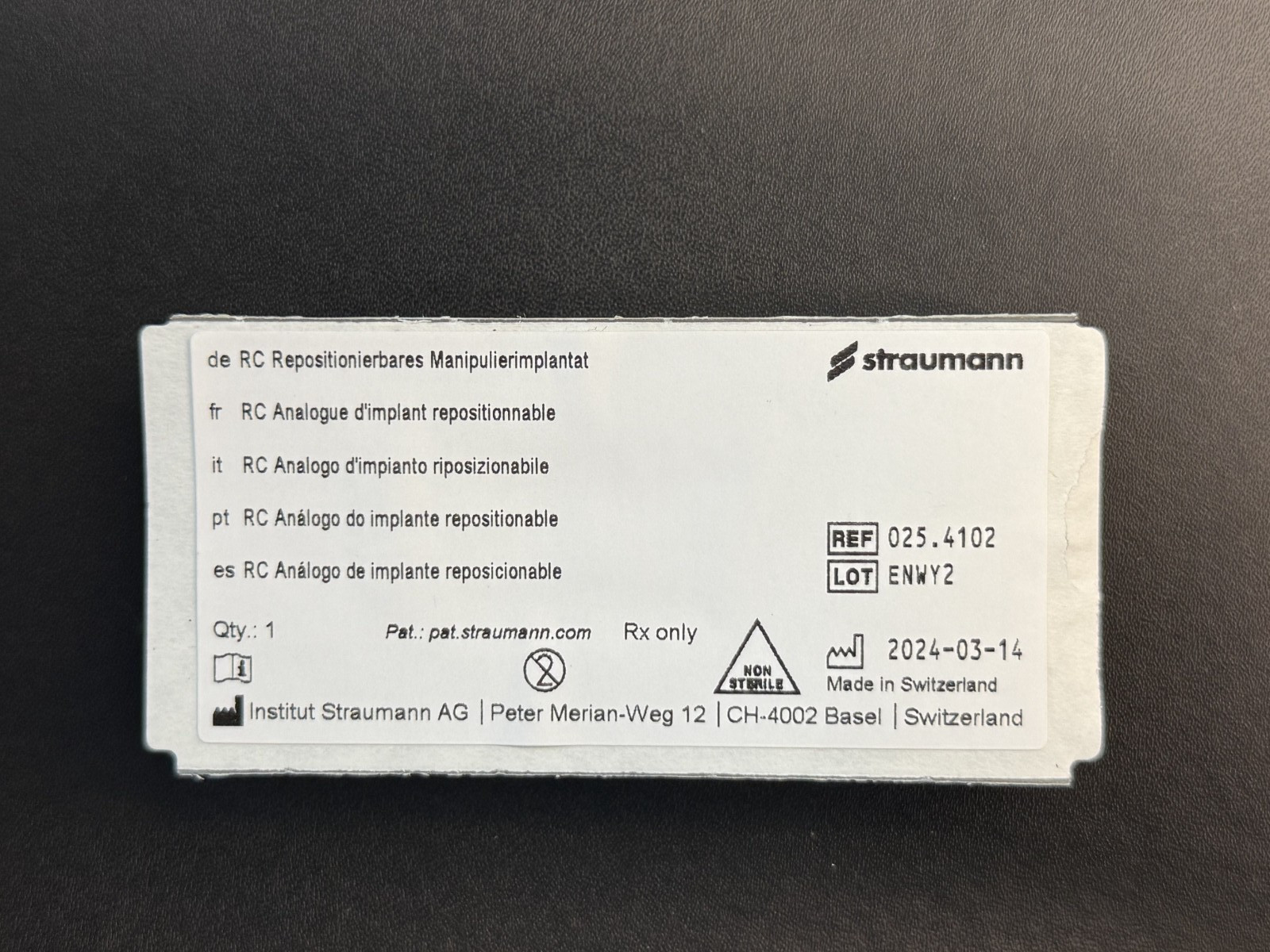 Straumann Repositionable Digital Implant Analog RC (Ref 025.4102)