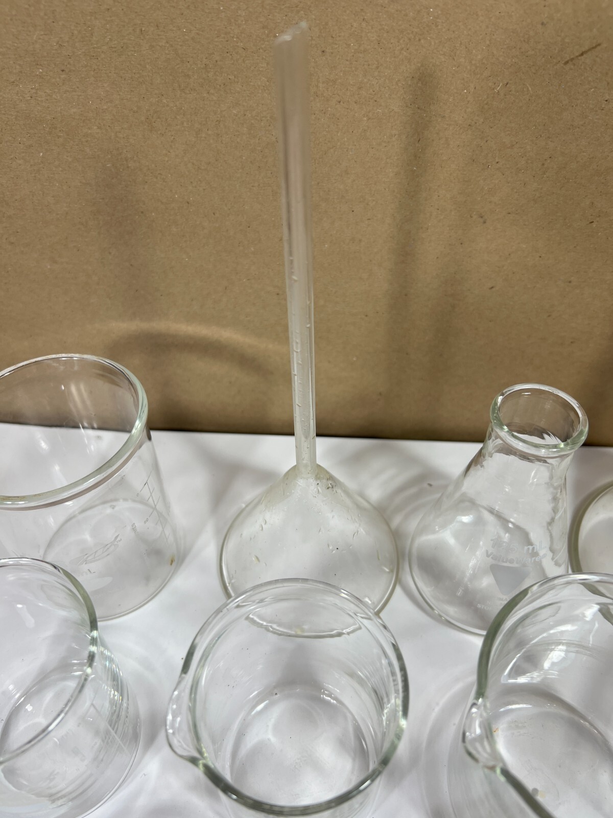 (Lot of 18) Various Funnel, Flask, Beaker Scientific Glass Scaled Various Volume
