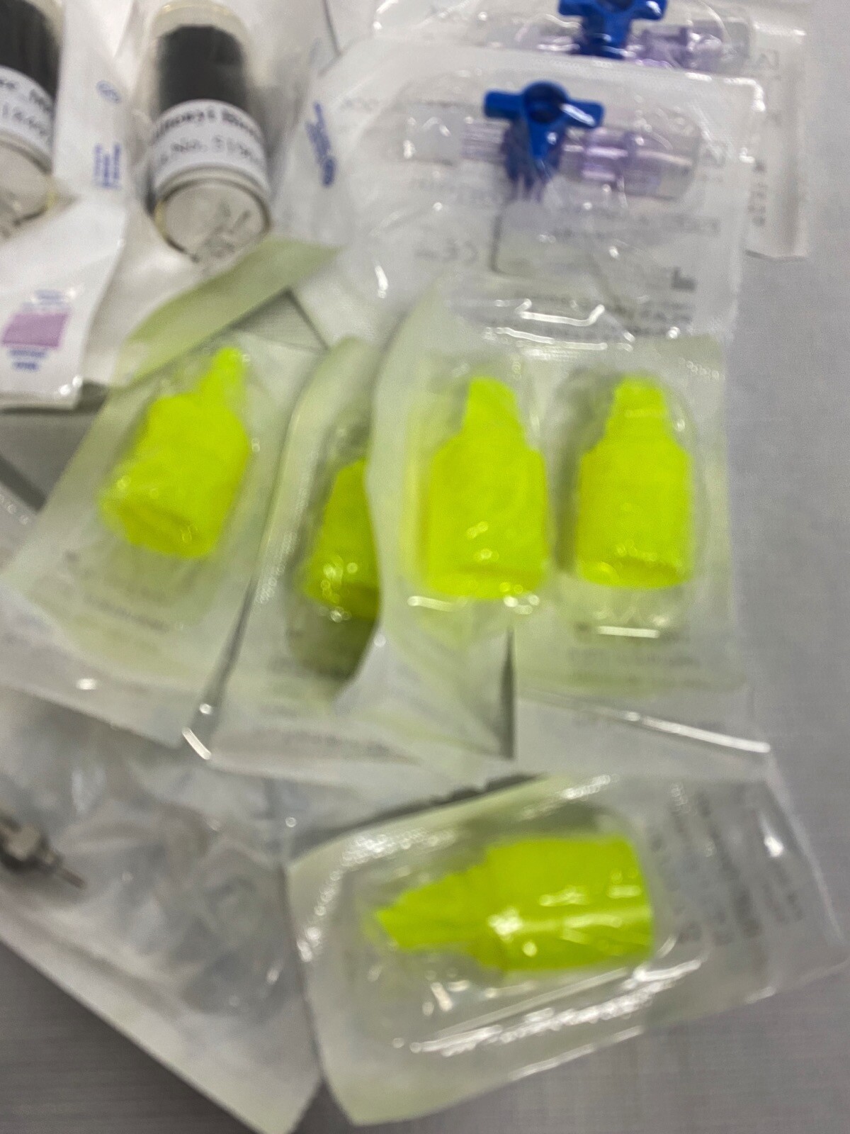 MILTENYI BIOTEC MACS XS Column Flow Resistor 3-Way Stopcock Syringe Pre-S Filter