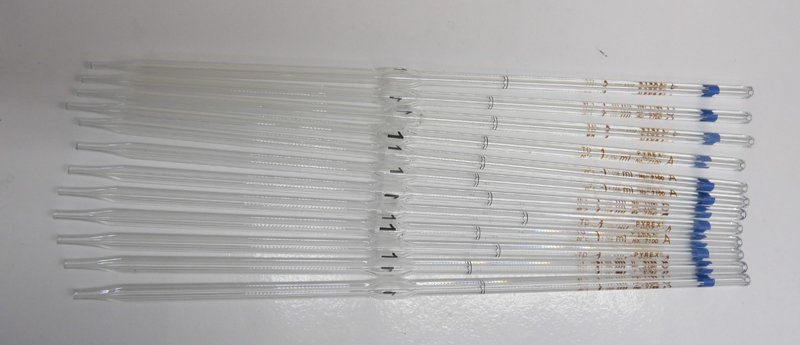 Pyrex 7100 Glass Bulb Serological Pipette 1 mL, Lot of 12