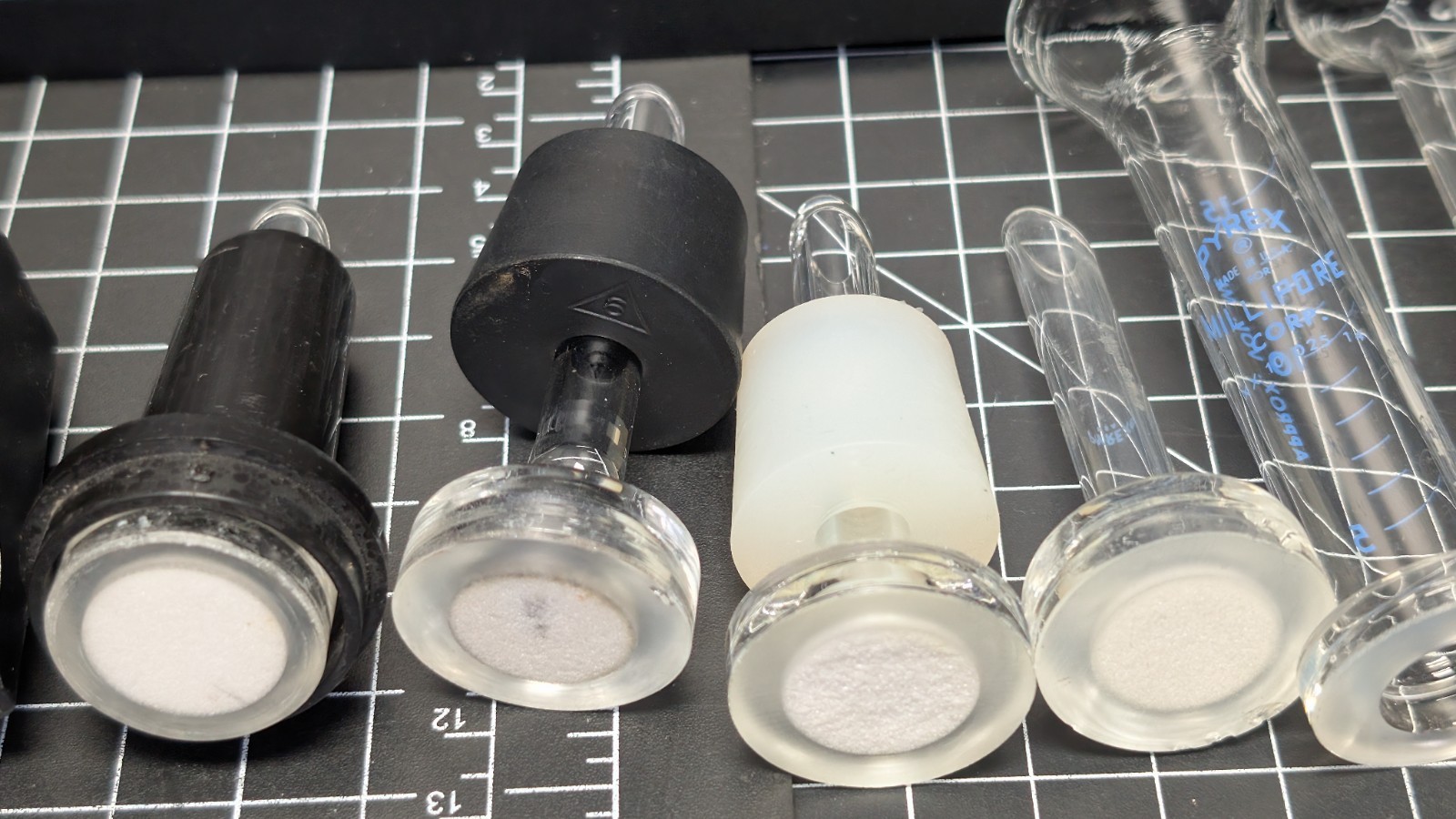 Millipore Pyrex 15ml Vacuum Filter Microfiltration frit pyrex µm XX1012500 25mm