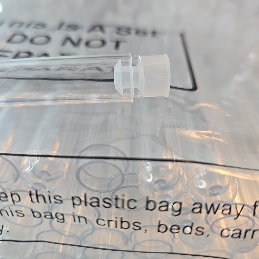 300 Pcs Test Tubes 8 ml Clear Plastic Test Tubes with Caps 8ML Small 3.94″ Seal
