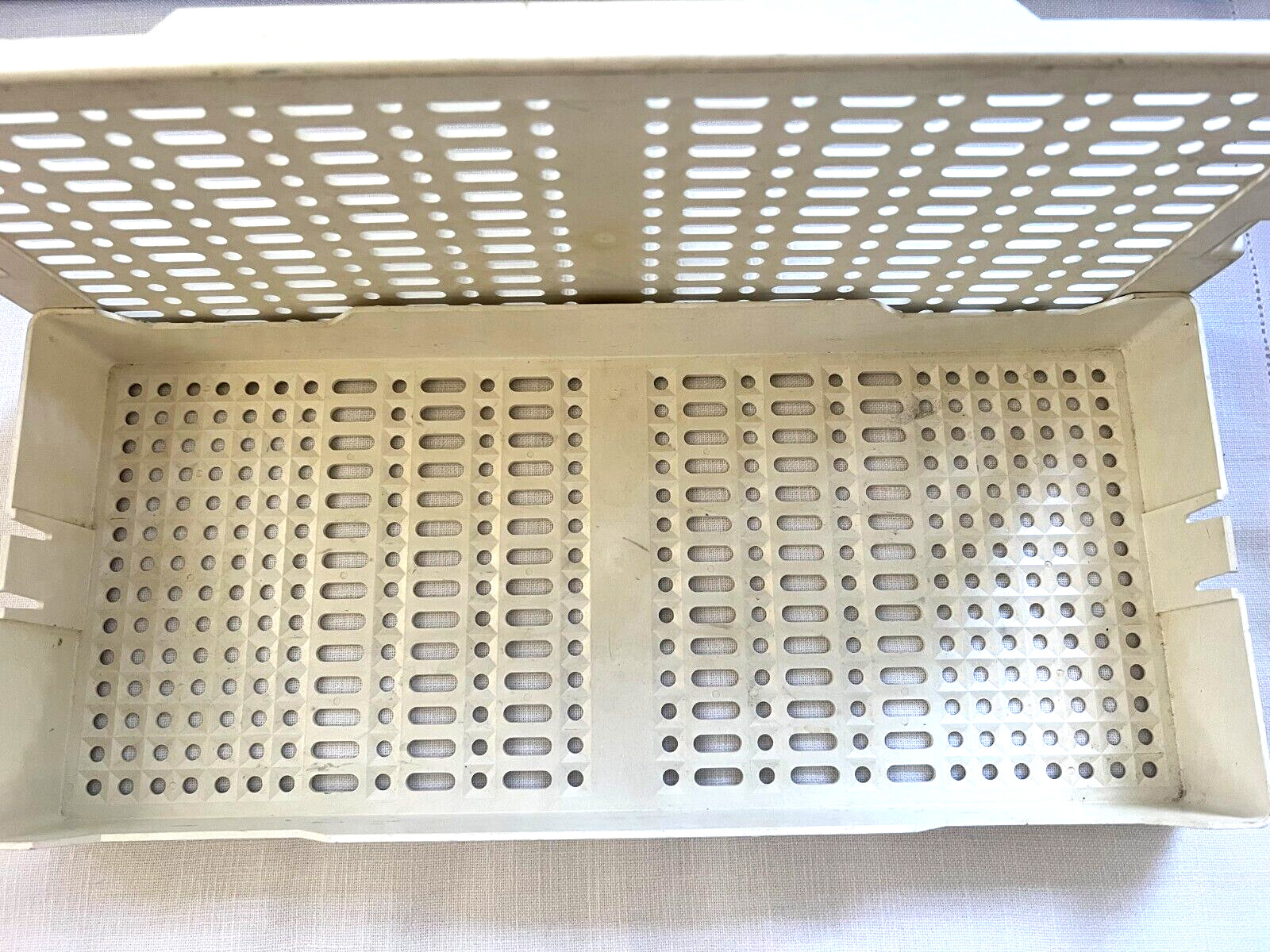 ASP Aptimax STERILIZATION TRAY APPRX 17 1/2 IN X 7 1/2 IN X 2 1/2 IN Empty Case