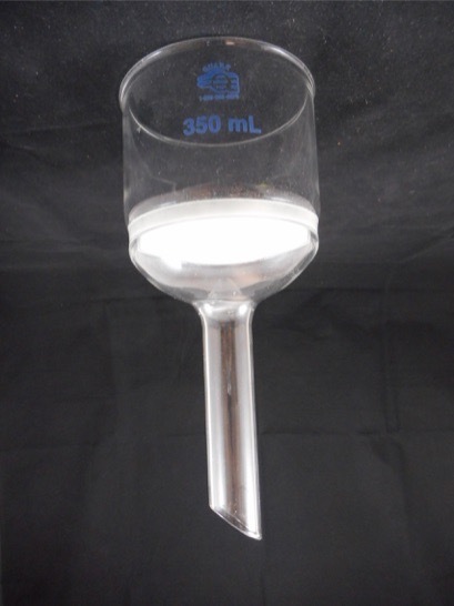 QUARK Glass 350mL 80mm Diameter Coarse C Fritted Buchner Filter Funnel B