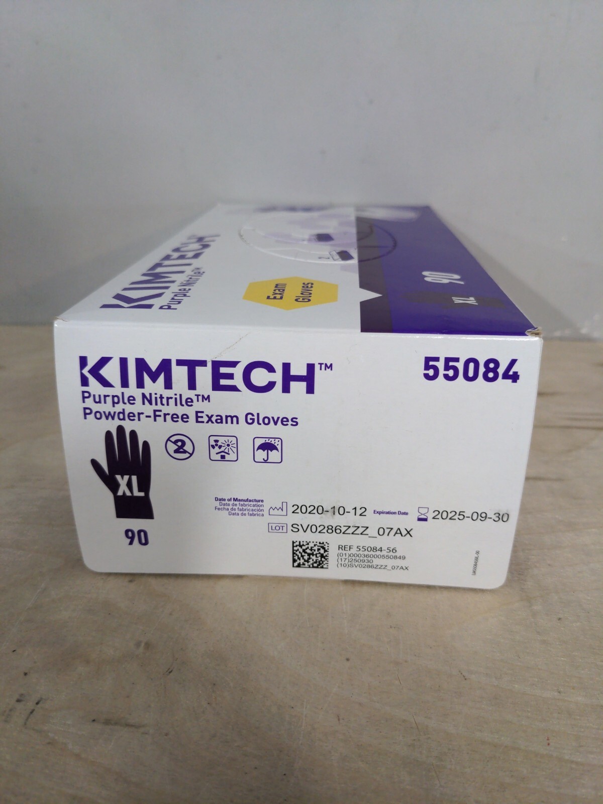 Kimtech 55084 Model KC500 Nitrile 90 Powder Free Exam Gloves XL Purple