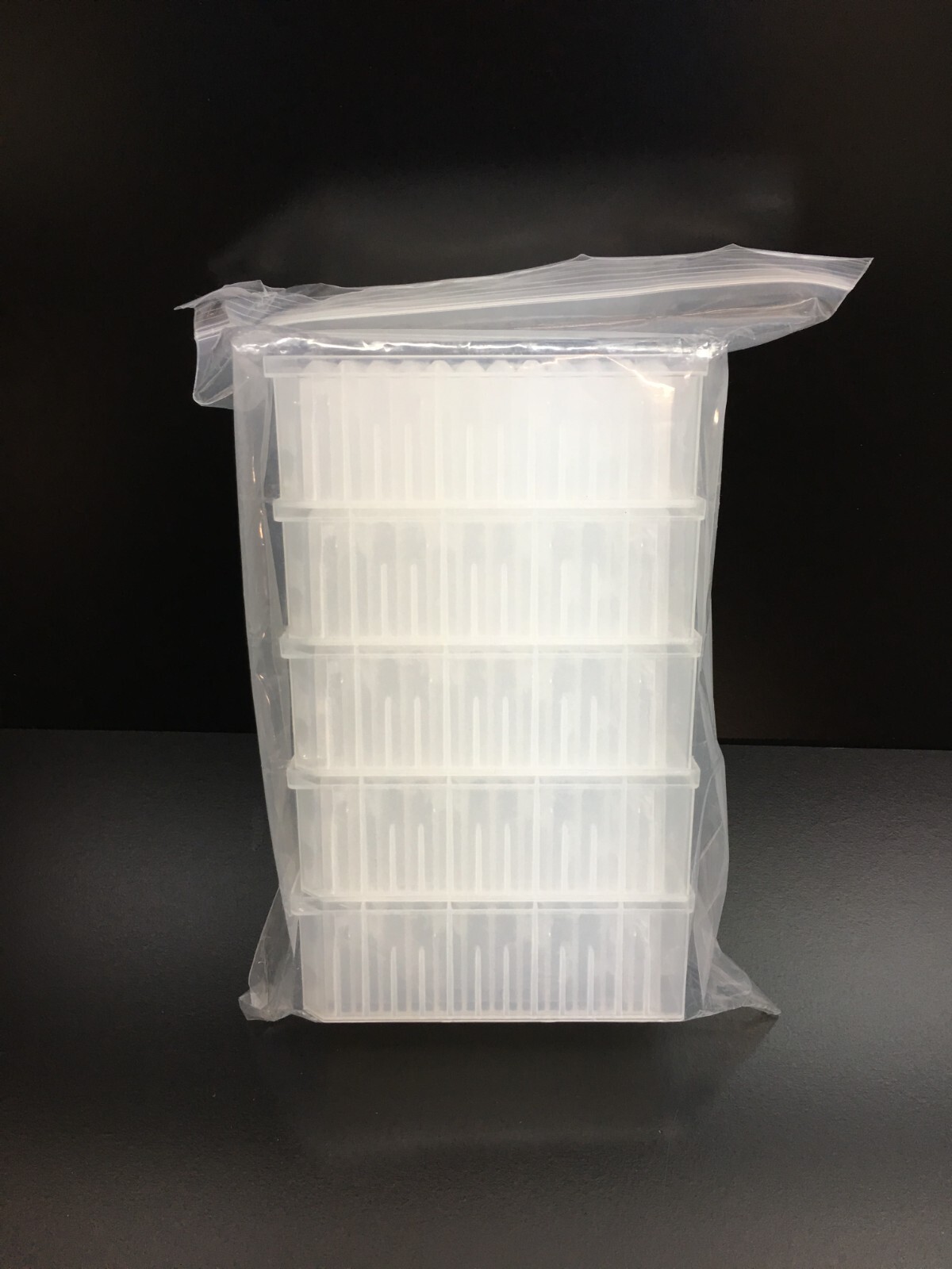 Corning Costar REF 3961 | 96 Well 2 mL Clear V-Bottom Deep Well Plate