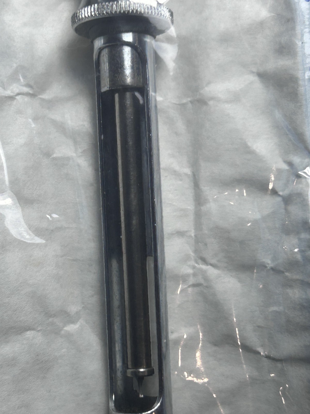 Henry Schein 100-9808 Dental Aspirating Syringe 1.8cc Black Grips Used