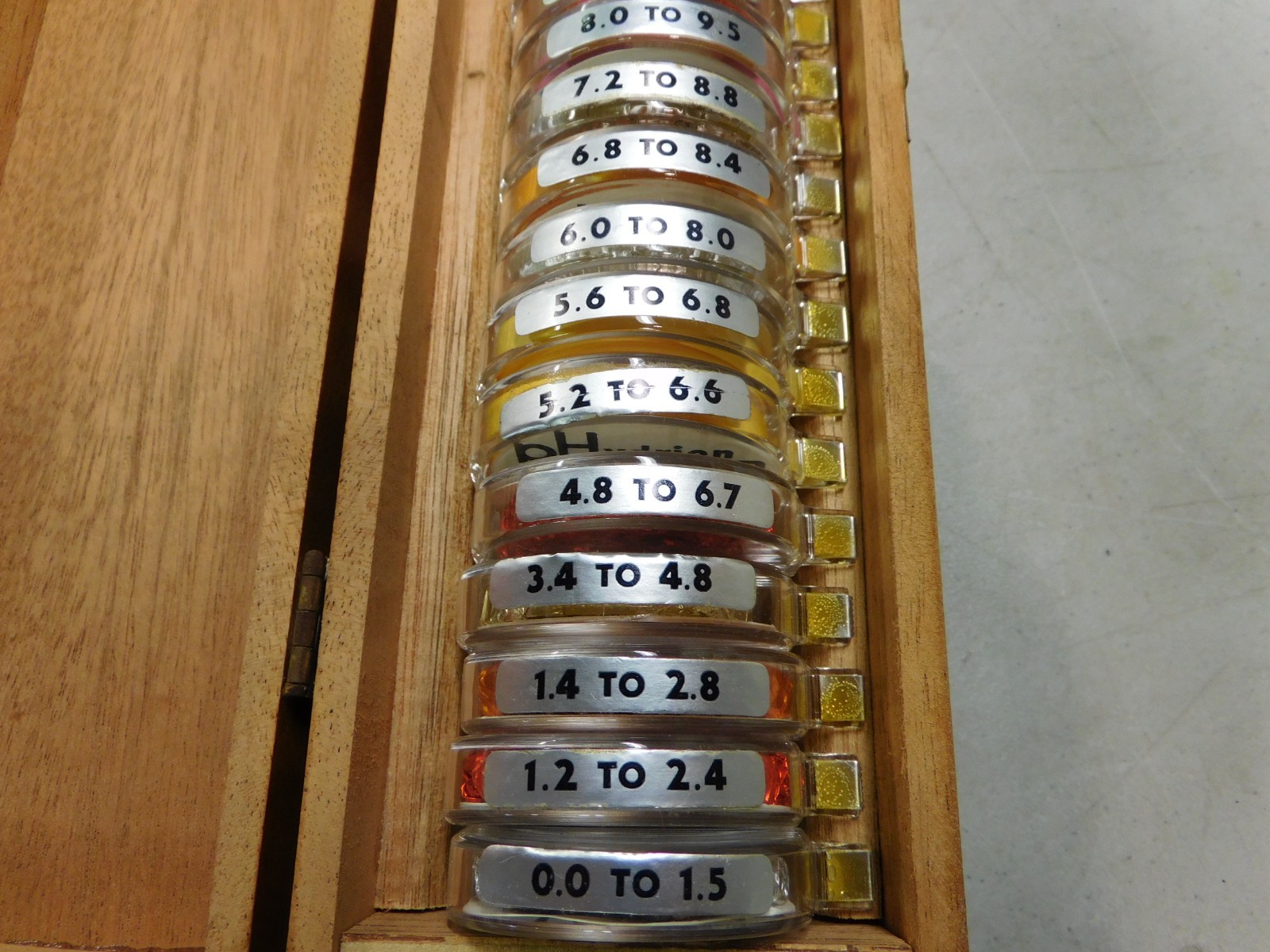 16 single roll Micro Essential Hydrion Short Range pH Test Paper 0.0 – 13.4PH