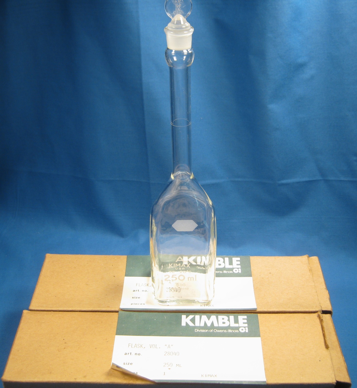 KIMBLE 250 ML VOLUMETRIC FLASKS SQUARE CLASS «A» X2 NEW OLD STOCK FREE SHIPPING