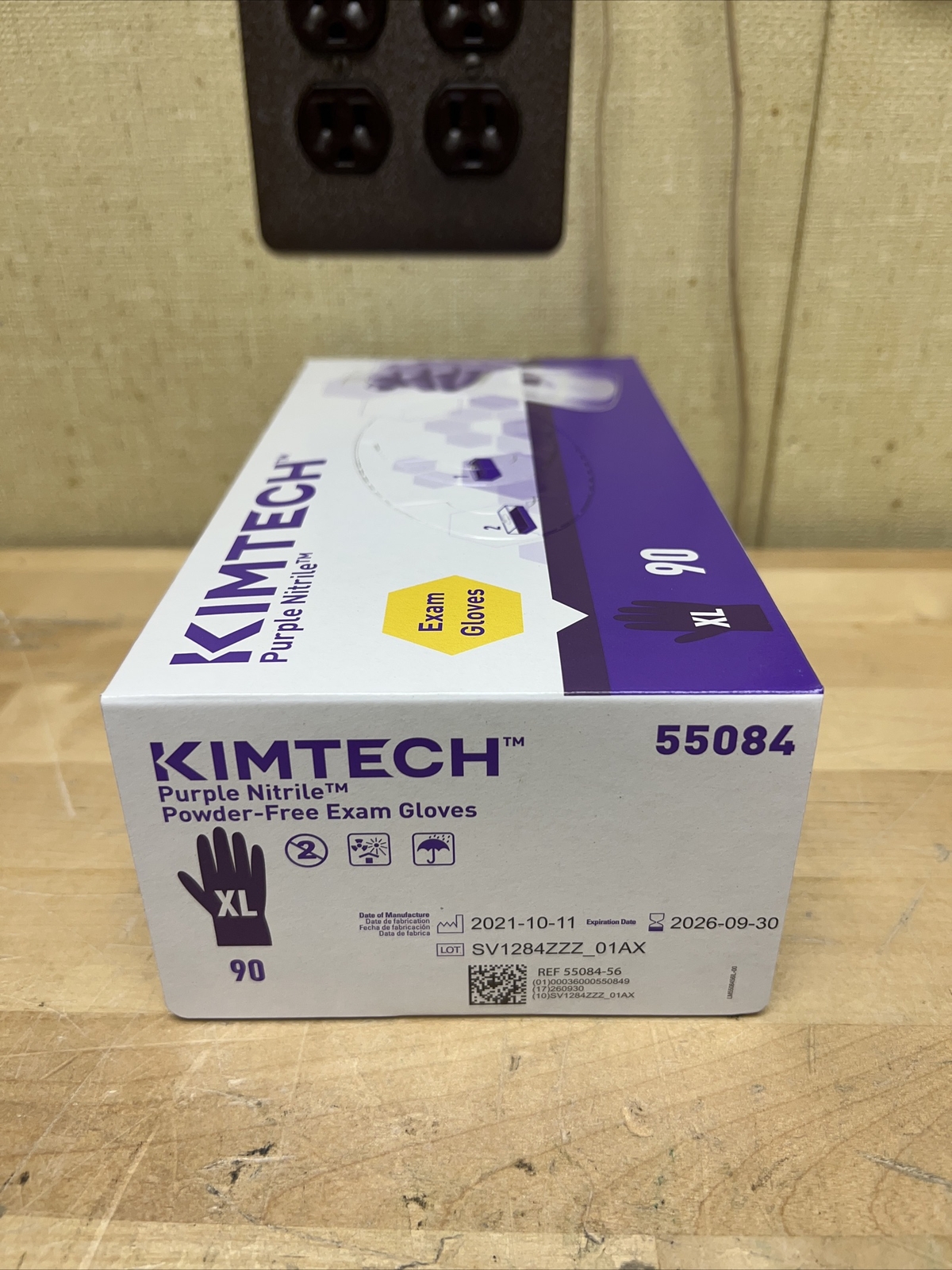 KIMTECH 55084 Purple Nitrile Exam Gloves Powder-Free 90 Gloves Each (10 PACK)