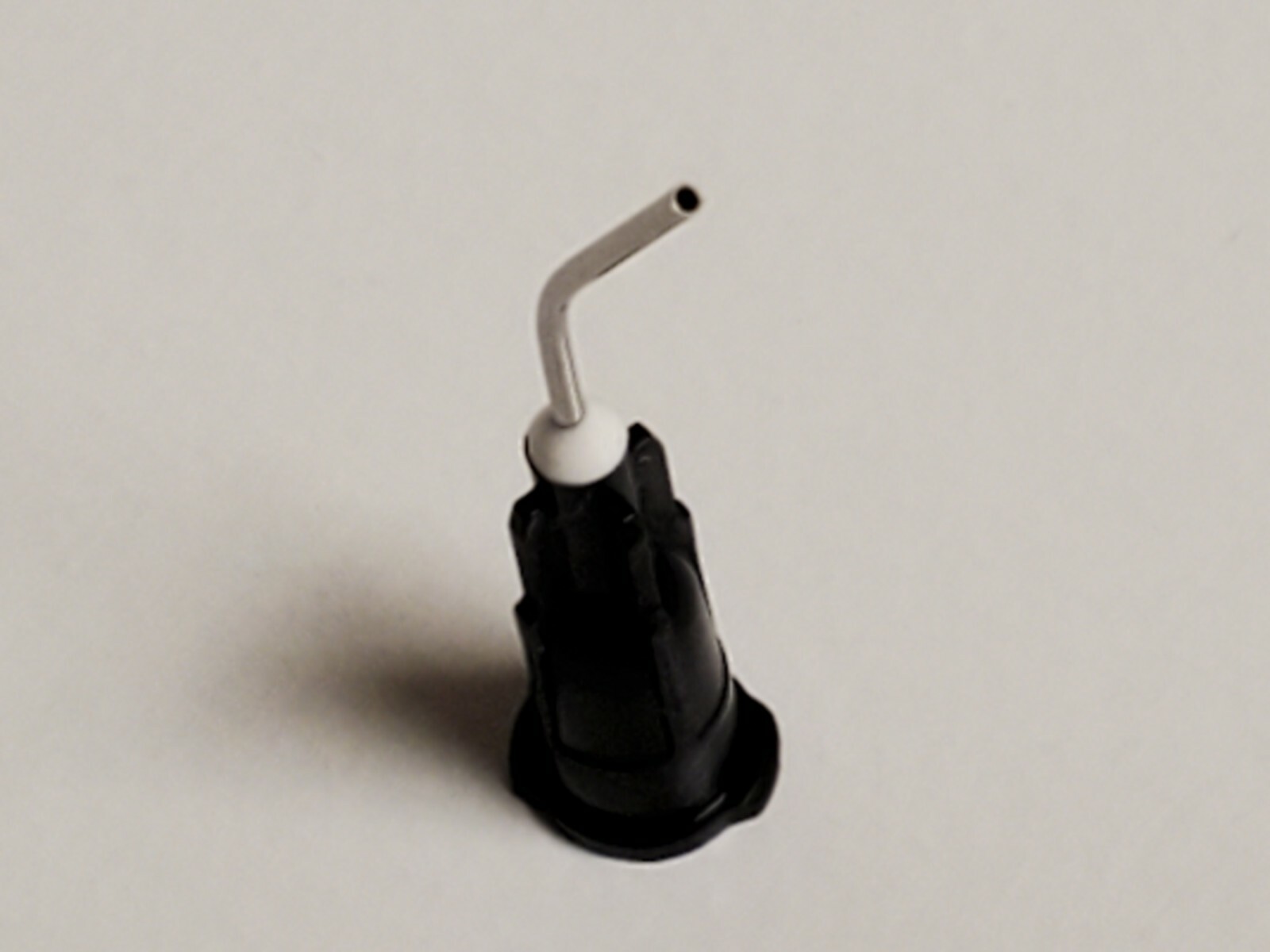 20 GA Pre-bent Black Luer Lock Dispensing tips 1000pcs Flowable Dental