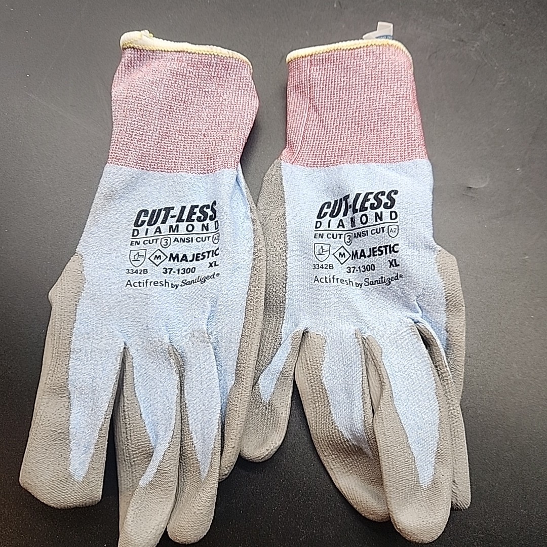 Cut-Less Majestic 37-1300/X1 Diamond Seamless Knit Glove Cut Level 2 Sz XL 12pk
