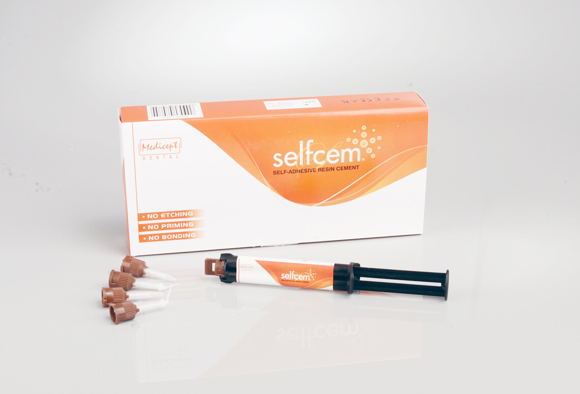 Medicept SelfCem Dual-Cure Self-Adhesive Resin Cement Dual-Barrel Syringe 4ml
