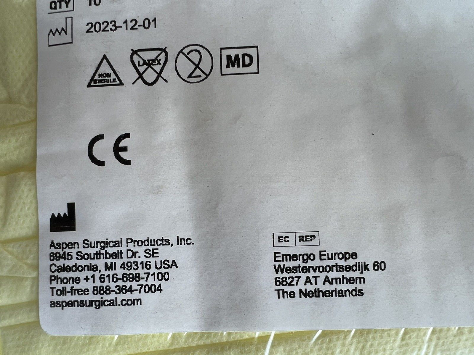 Precept Disposable SMS Protective Procedure Gown One Size Fits Most Level 2 Lot