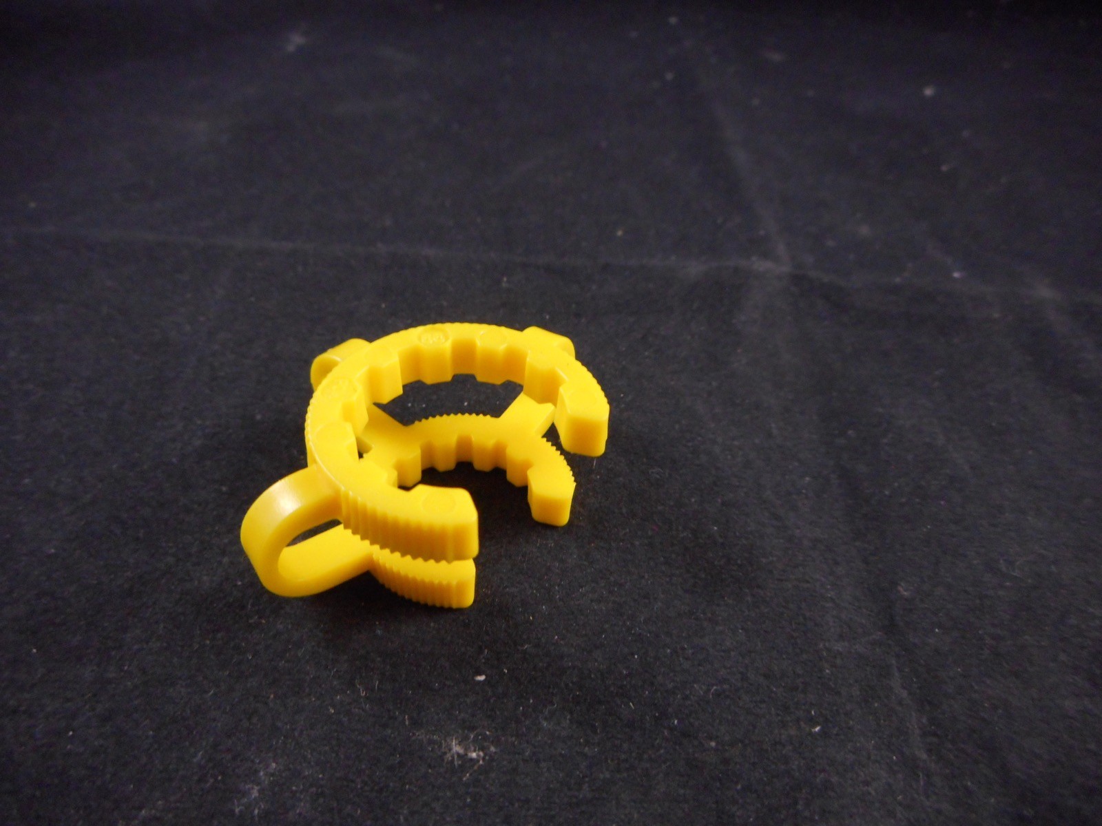 SCHOTT DURAN Plastic Nominal Size 14 Yellow KECK Clip for Conical Joints POM