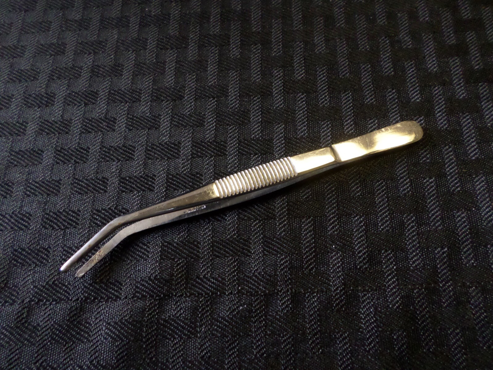 Laboratory Stainless Steel 5” Blunt-Tip Angled Serrated Tweezer Forceps