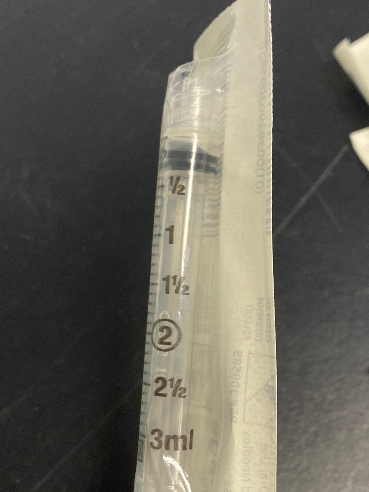 (95) General Use 3mL Plastic Graduated Luer Lock Syringes Blister Packed