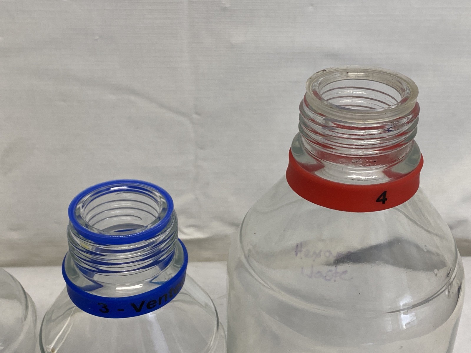 (4) SIMAX 500mL & 1000mL Plastic-Coated Glass Media Storage Bottles GL-45 Caps