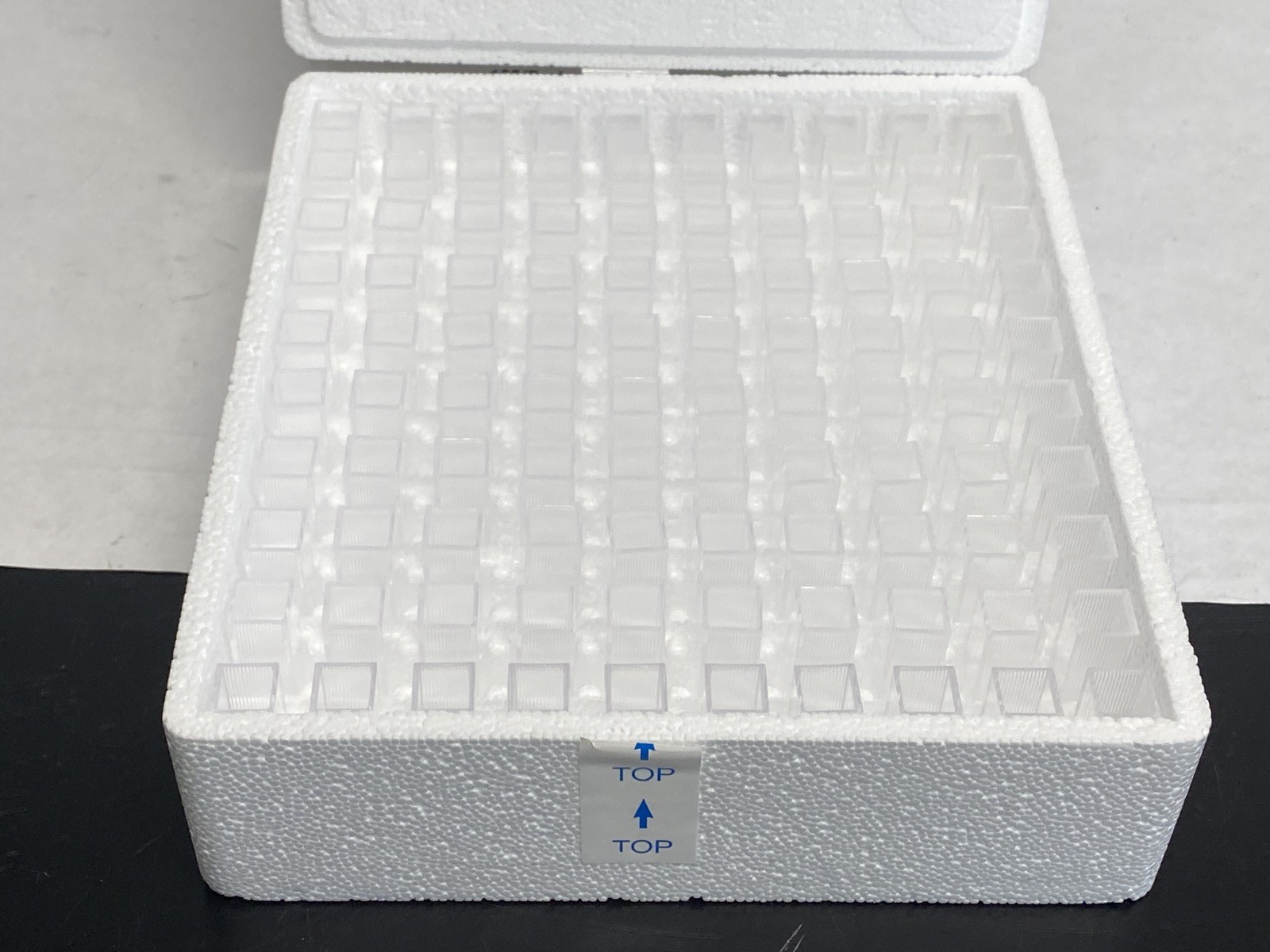 (200) Laboratory Disposable Plastic Cuvettes 10mm Two-Sided 100/Pk