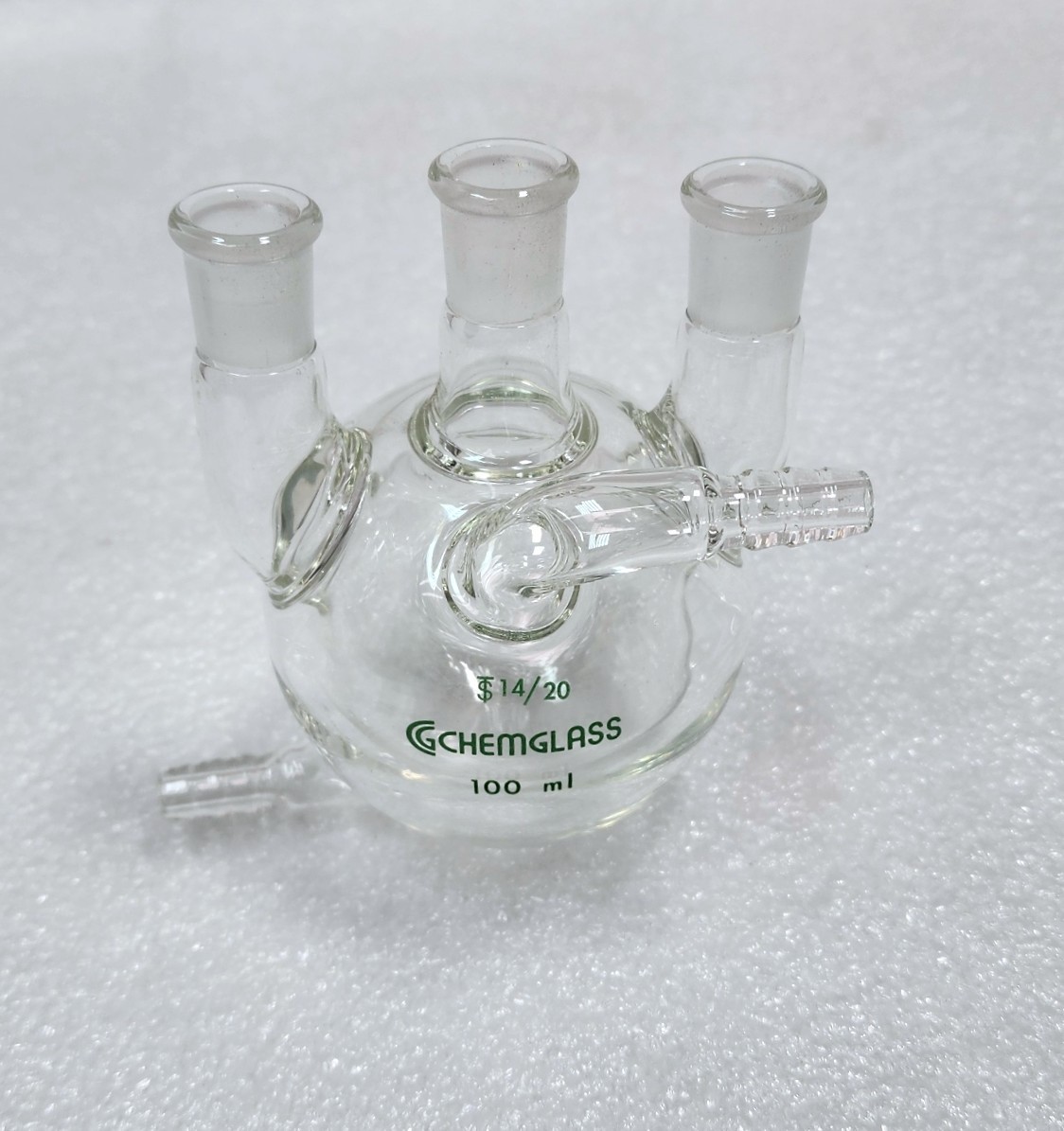 ChemGlass CG-1538 Heavy Walled Jacketed 100 mL Round Bottom 3-Neck 14/20 Flask