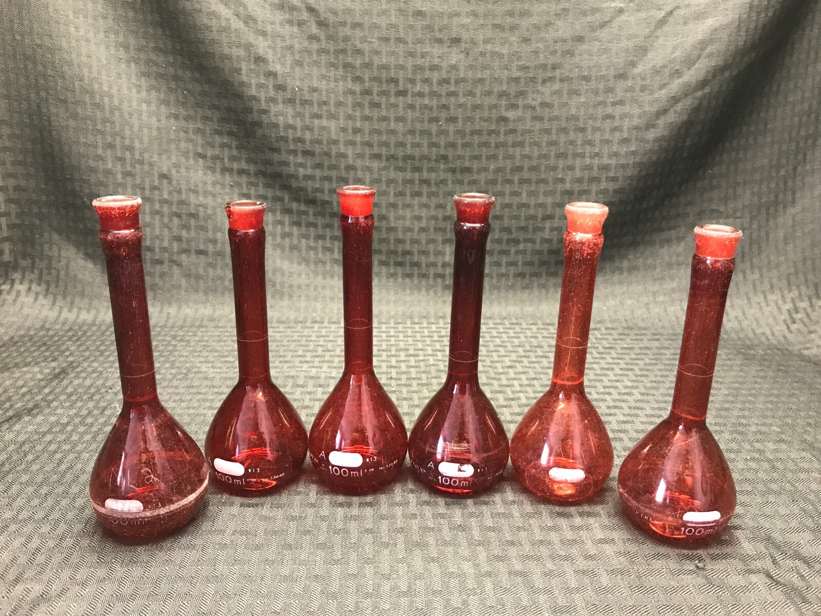 (6) PYREX 100mL Low Actinic Class A Red Glass TC Volumetric Flask 55640-100 B