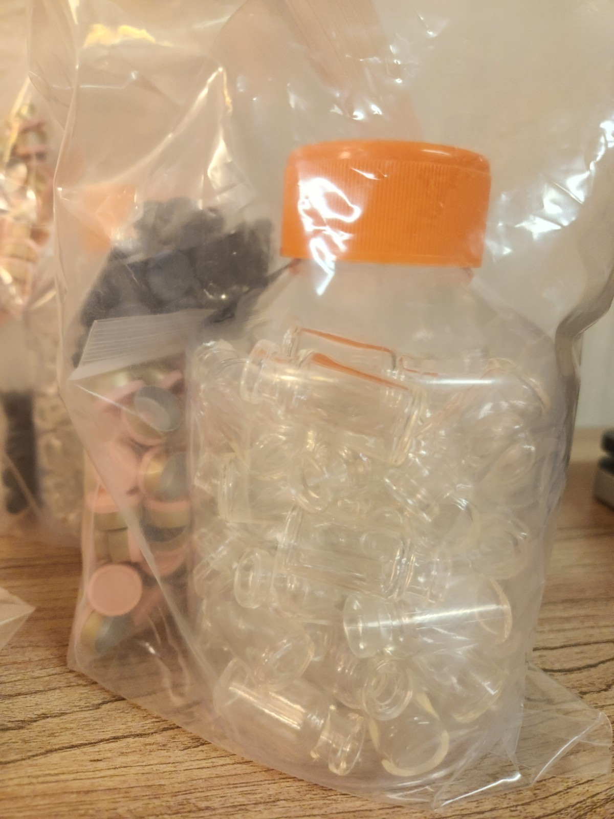 300 PCS 2ml Plastic Headspace Vials Lab w/ Caps Crimp Top