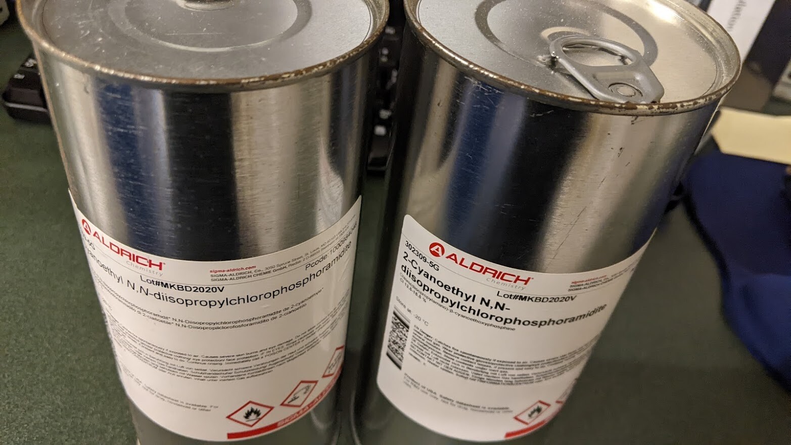 302309 Sigma-Aldrich 2-Cyanoethyl N,N-diisopropylchlorophosphoramidite 5g