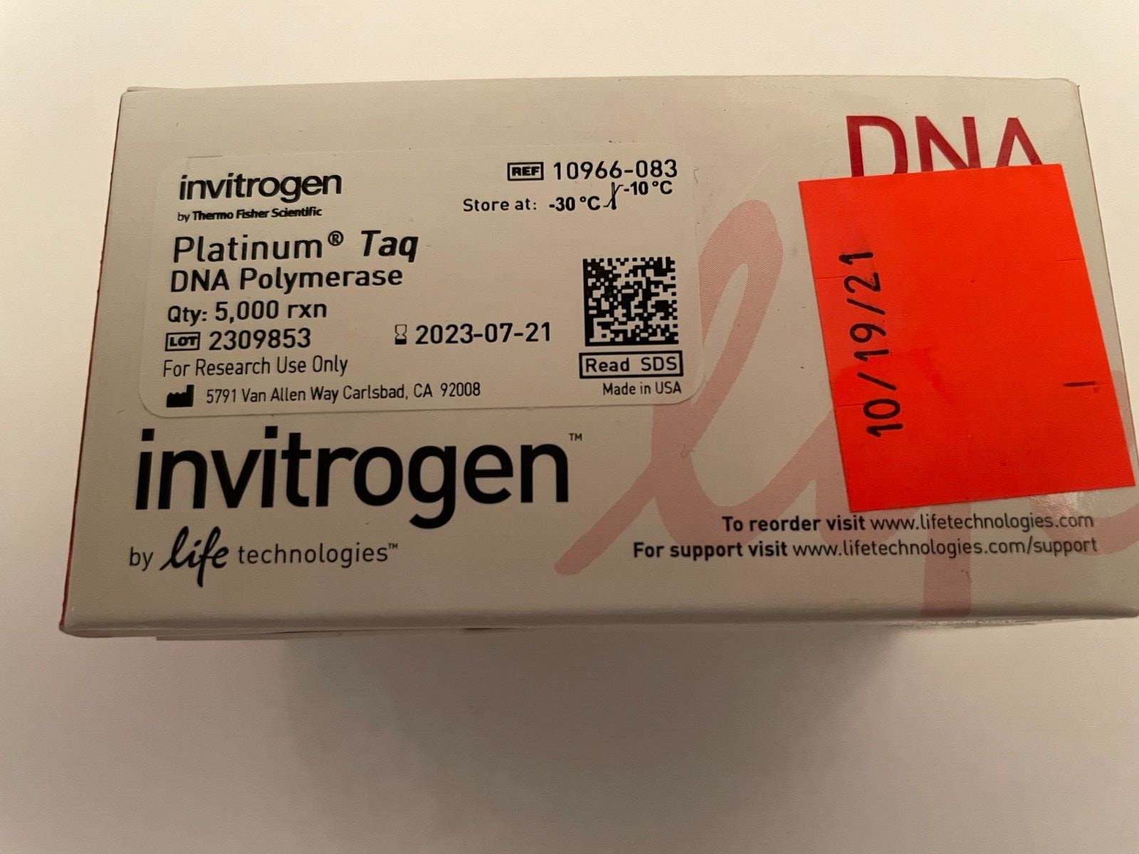 Invitrogen Platinum Taq DNA Polymerase 5000 reactions rxn 10966083 10966-083