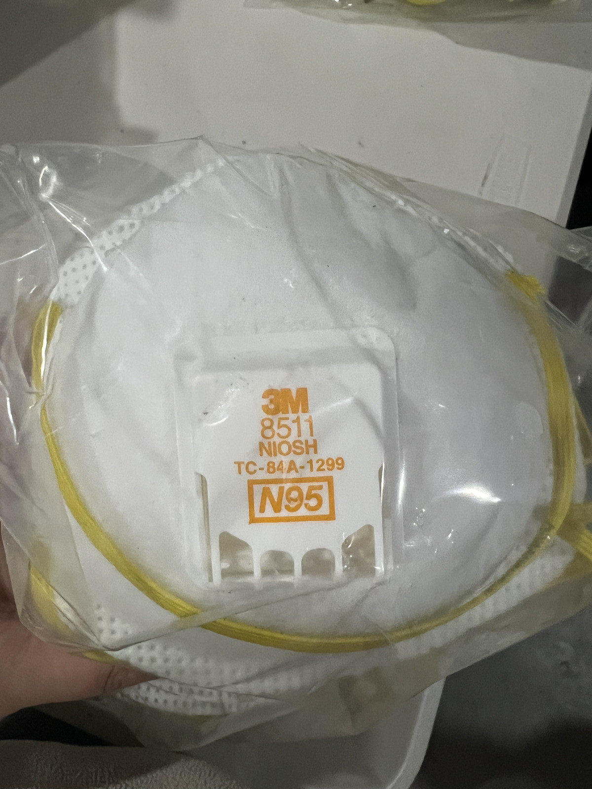 3M 8511 N95 Particulate Respirator Face Mask (this listing is for 10-masks)