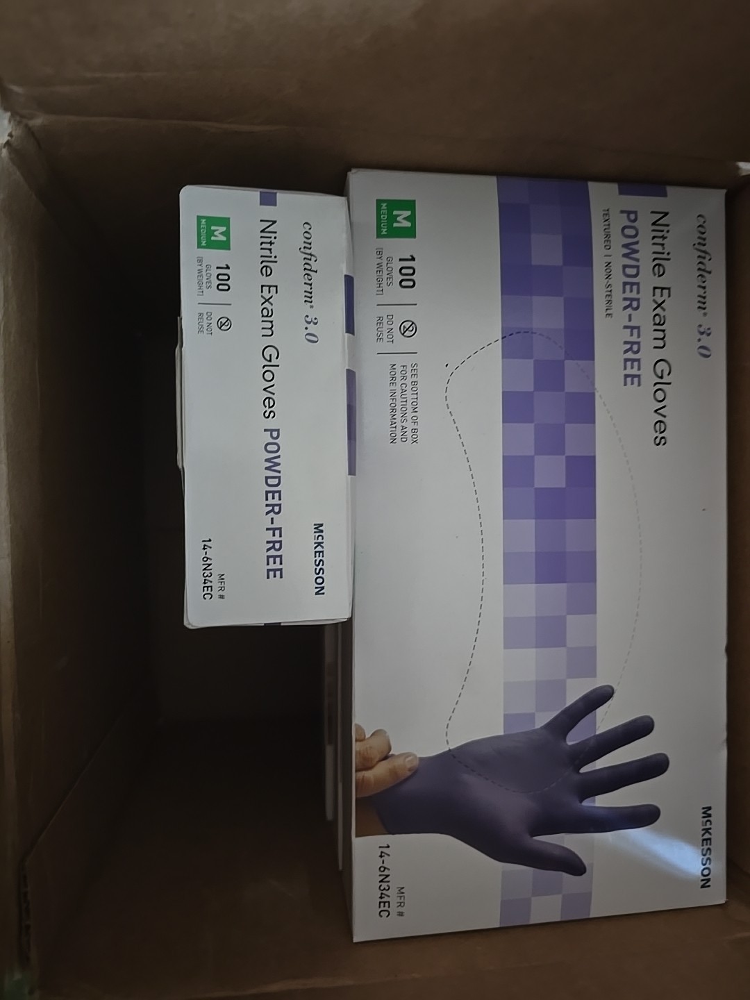 LOT OF 6 (6) McKesson Confiderm Nitrile Exam Glove – 100 per Box