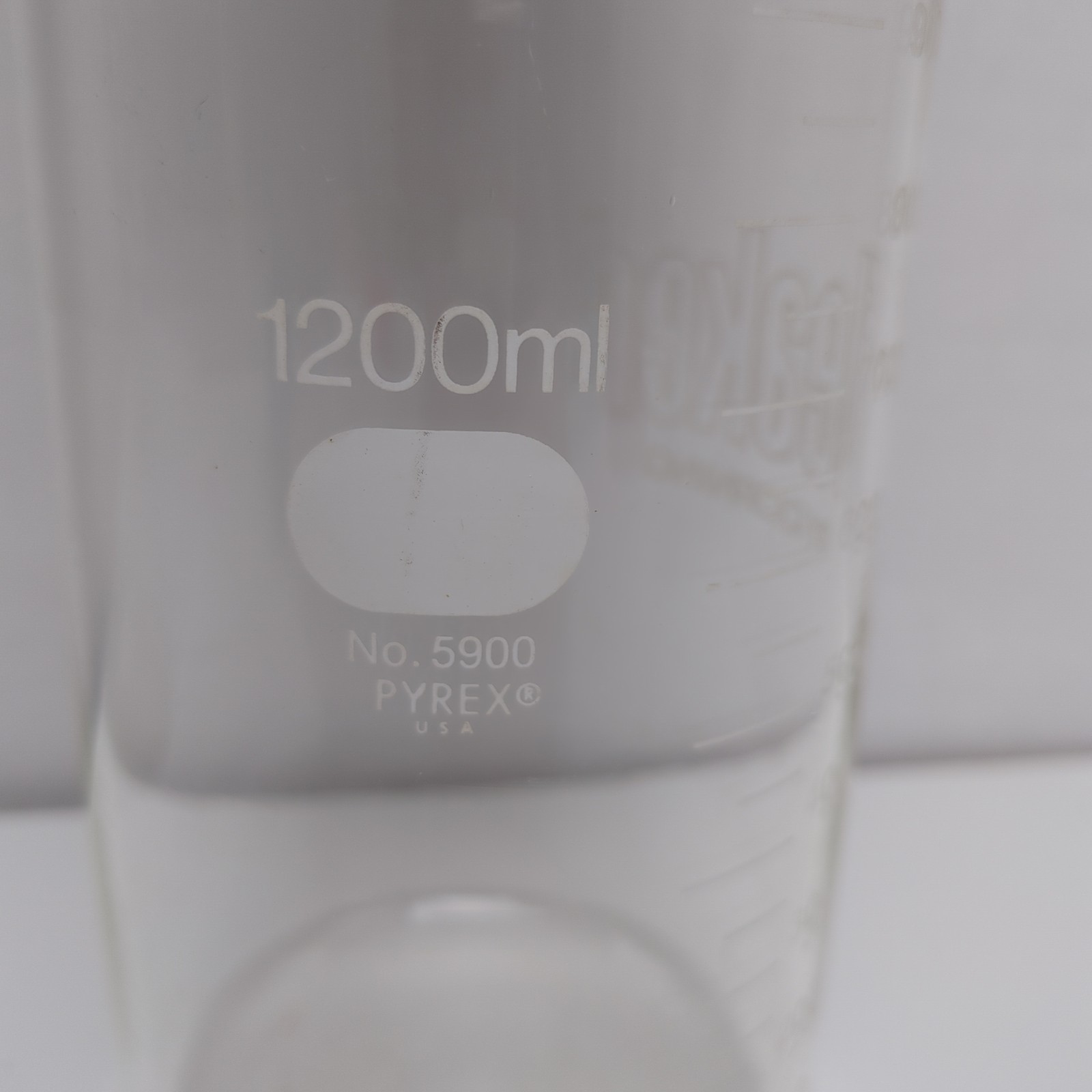Corning Pyrex 1200mL Fleaker Wide Mouth Lab Beaker Pour Spout With Lid