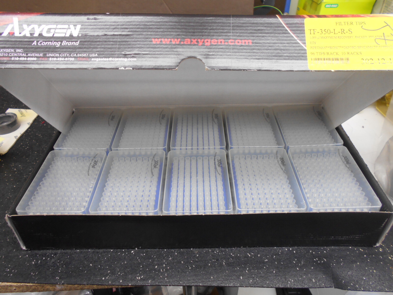 BOX OF 960 AXYGEN CORNING TF-350-L-R-S 300µL PRE-STERILIZED PIPETTE TIPS