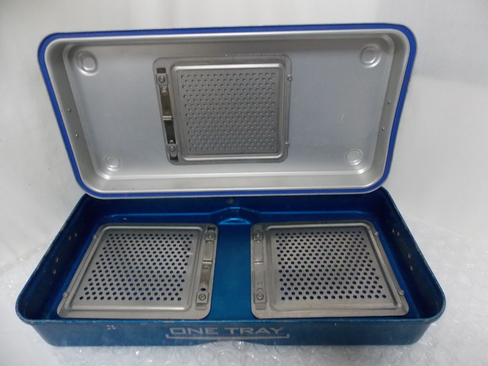 ONE TRAY SEALED STERILIZATION CONTAINER (LAM-1611)